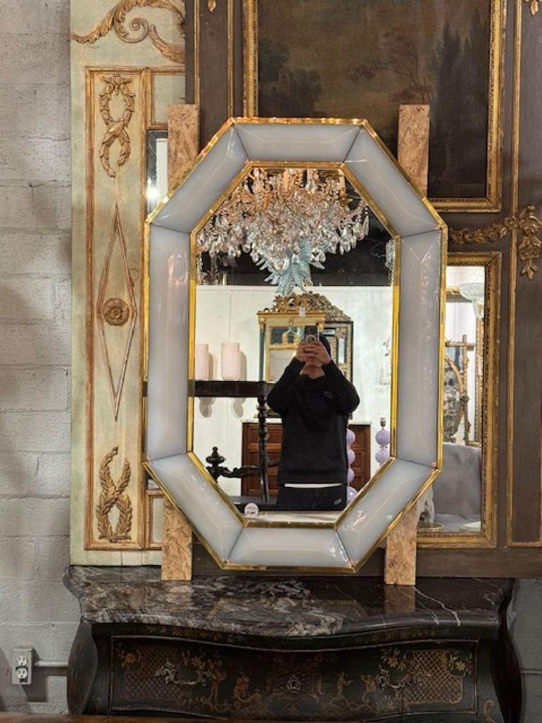 Miroir octogonal opalescent de Murano en vente 1