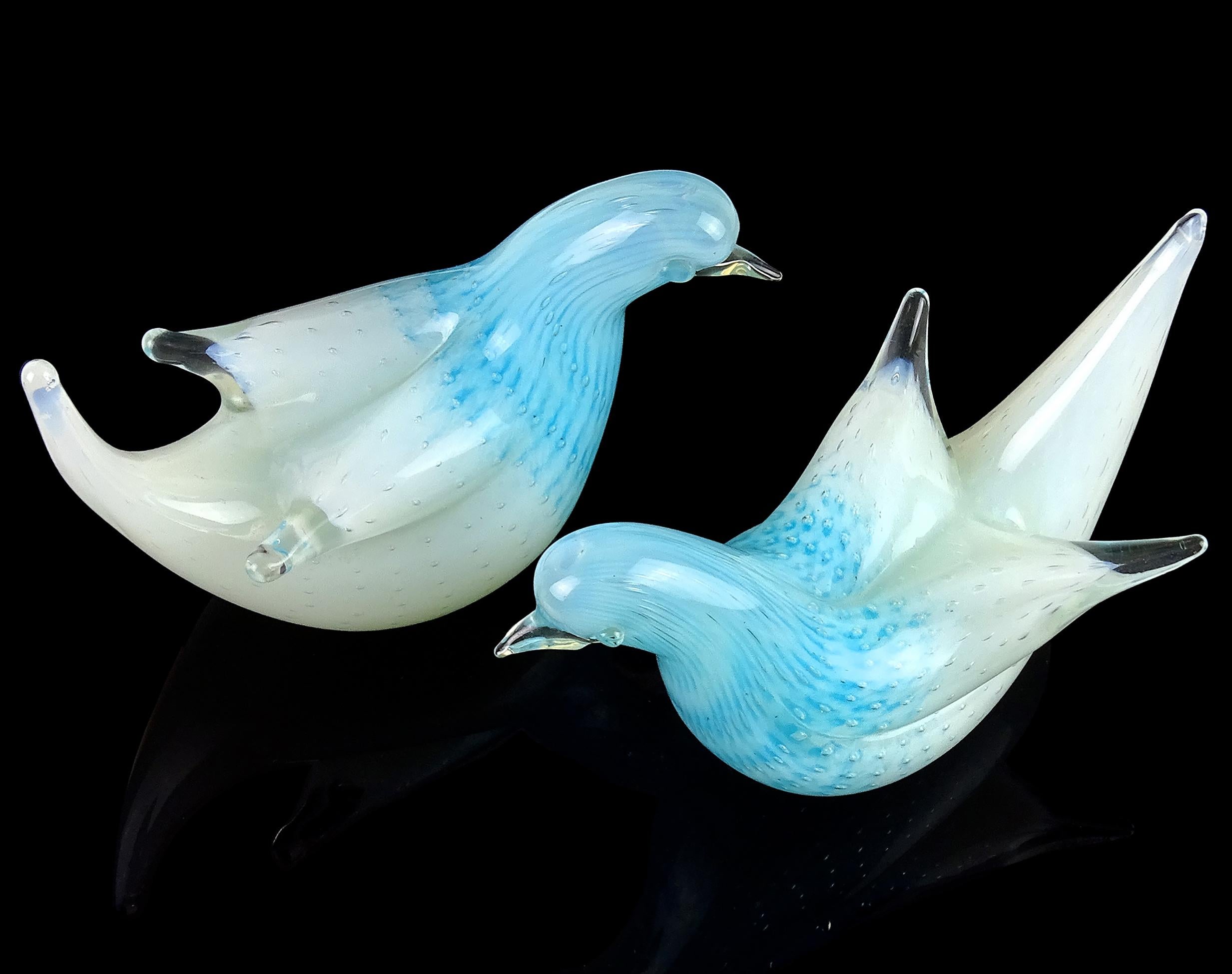 Murano Opalescent Weiß Blau Blasen Italienische Kunst Glas Taube Vogel Figurinen (Handgefertigt) im Angebot