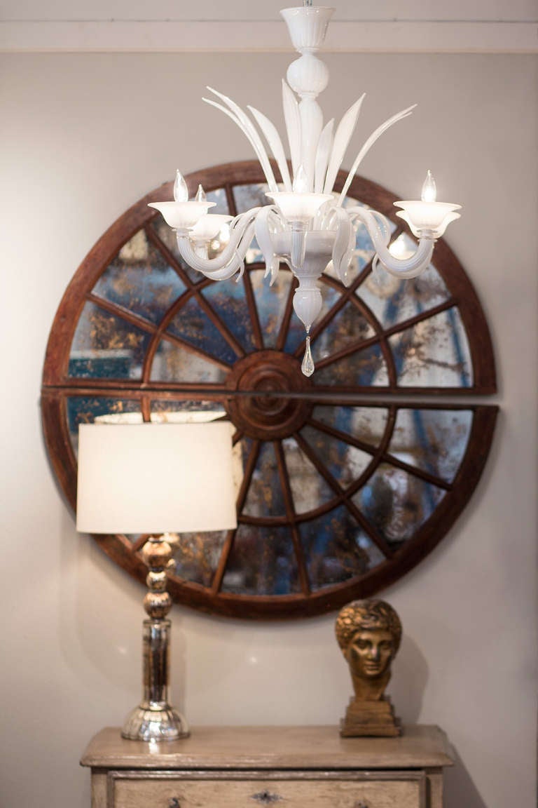 Lampadario in vetro di Murano bianco opalino soffiato a mano, in vetro bianco e trasparente 