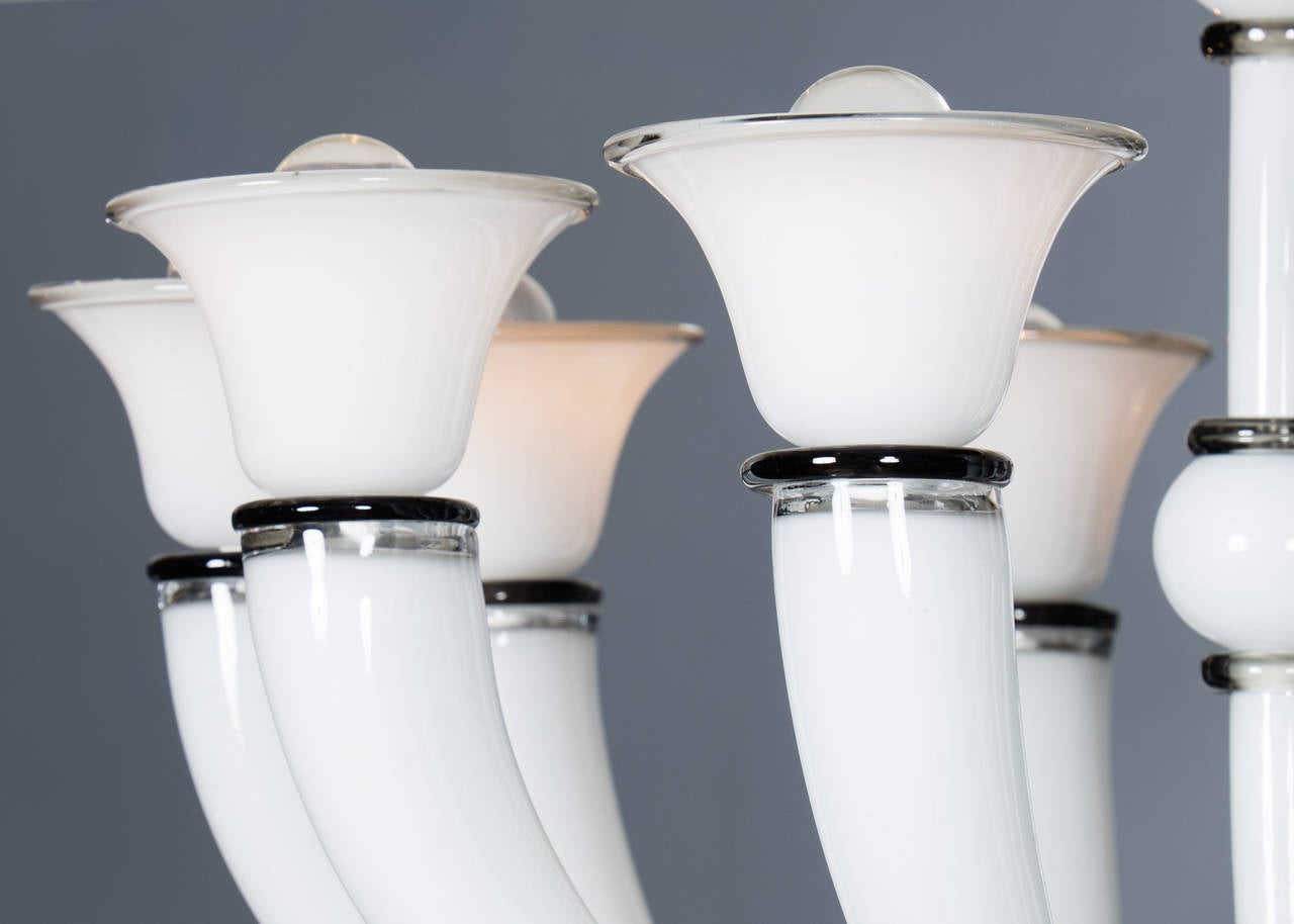 Vetro di Murano Lampadario in vetro opalino di Murano in vendita