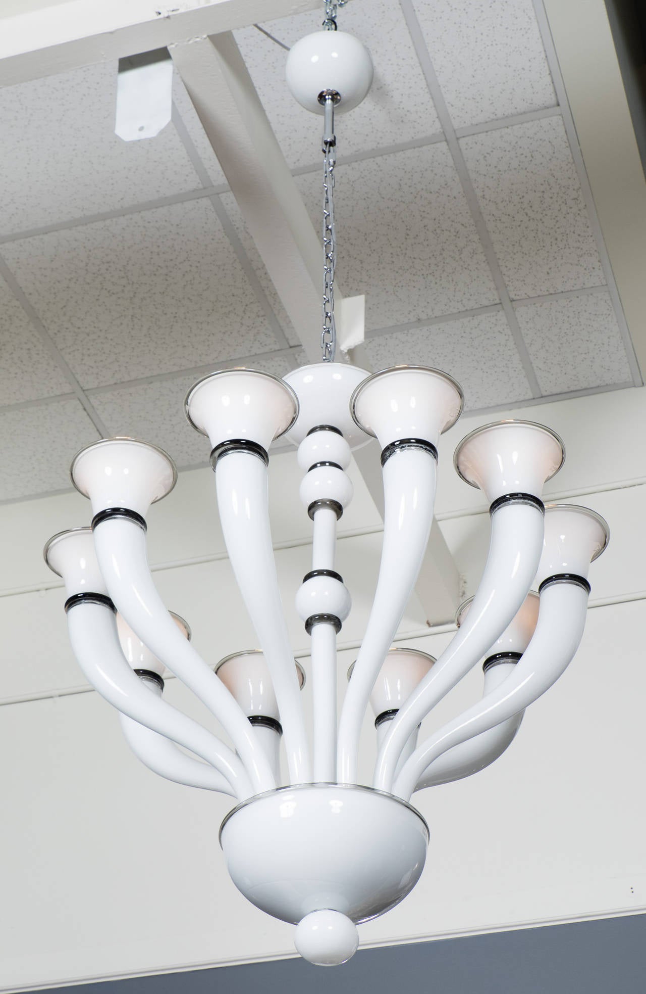 Lampadario in vetro opalino di Murano in vendita 2