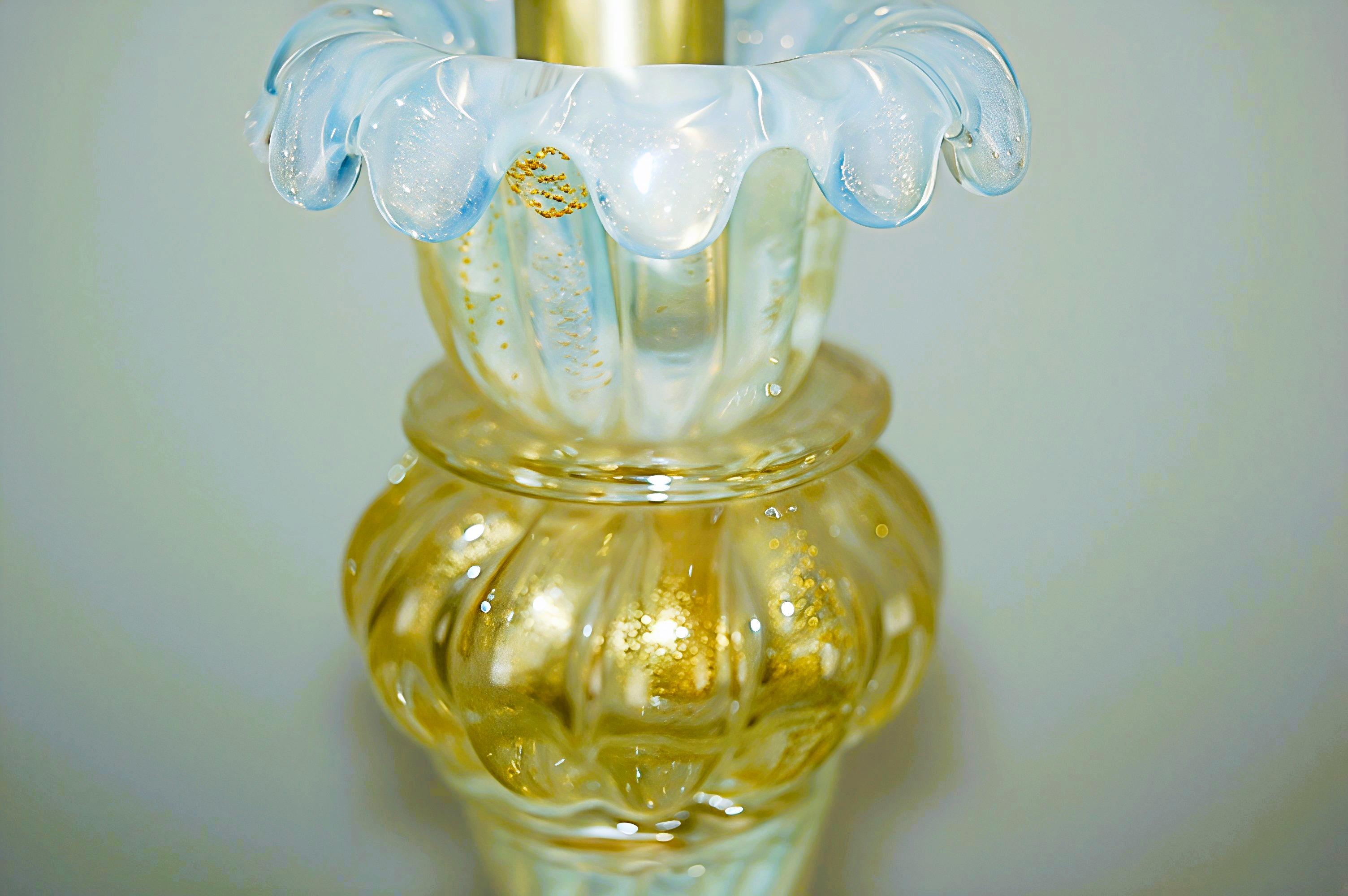 Lampes de table Epergne en verre opalin de Murano, blanc/or en vente 4