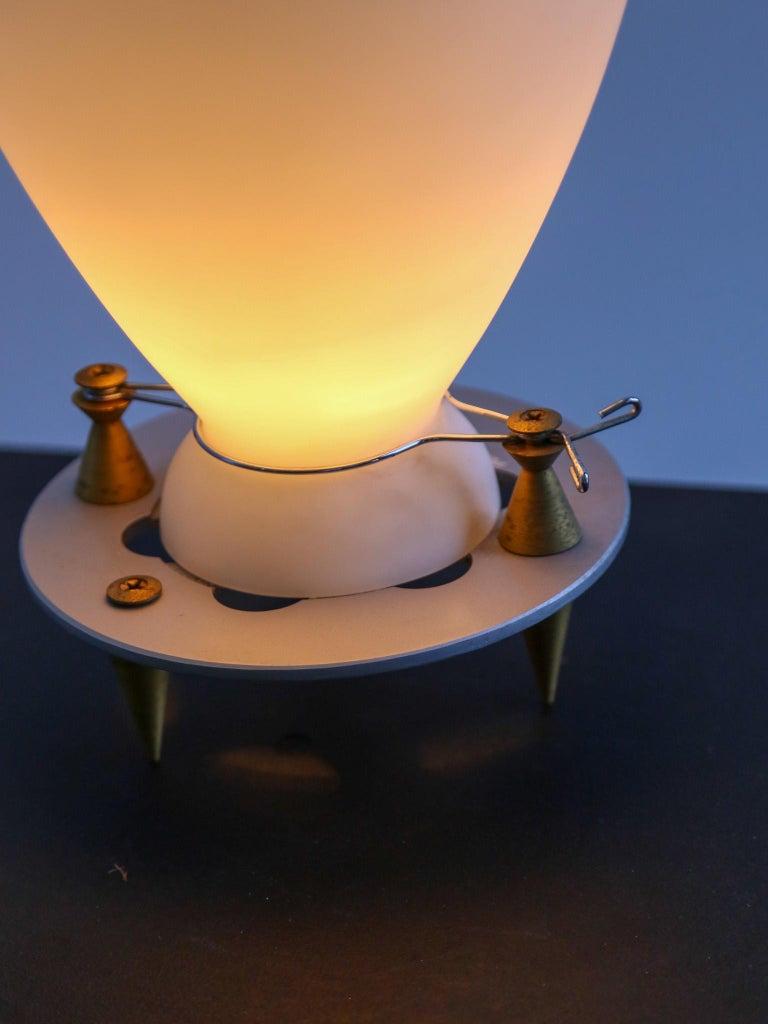Mid-Century Modern Murano Opaline Glass Table Lamp by Umberto Riva for Fontana Arte For Sale