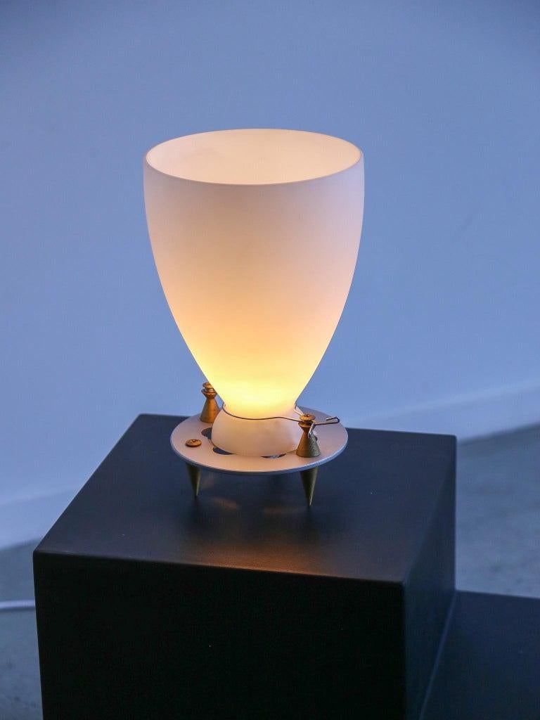Murano Opaline Glass Table Lamp by Umberto Riva for Fontana Arte In Good Condition For Sale In Byron Bay, NSW