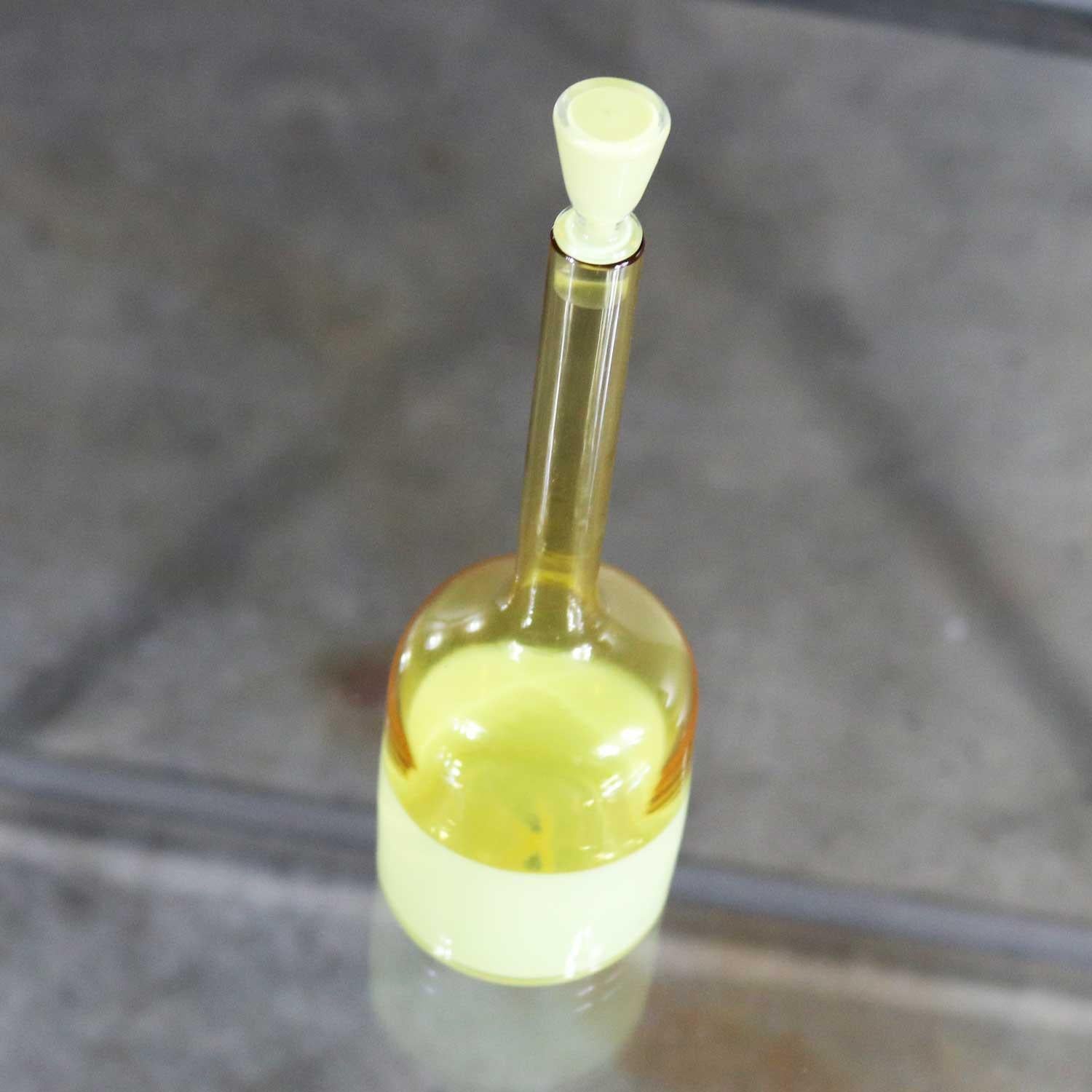 Murano Opaque Yellow & Clear Amber Incalmo Bottle Attributed to Geo Ponti Venini 2