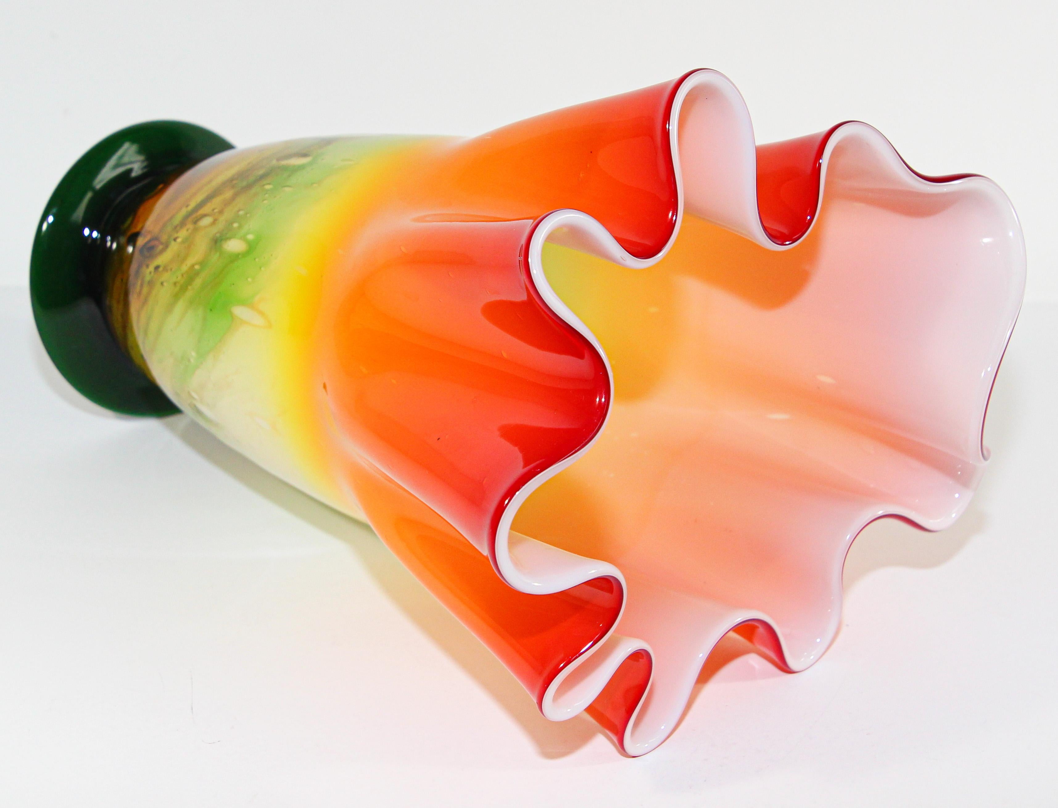 Vase à pieds orange de Murano - Mouchoir à main de forme libre en vente 9