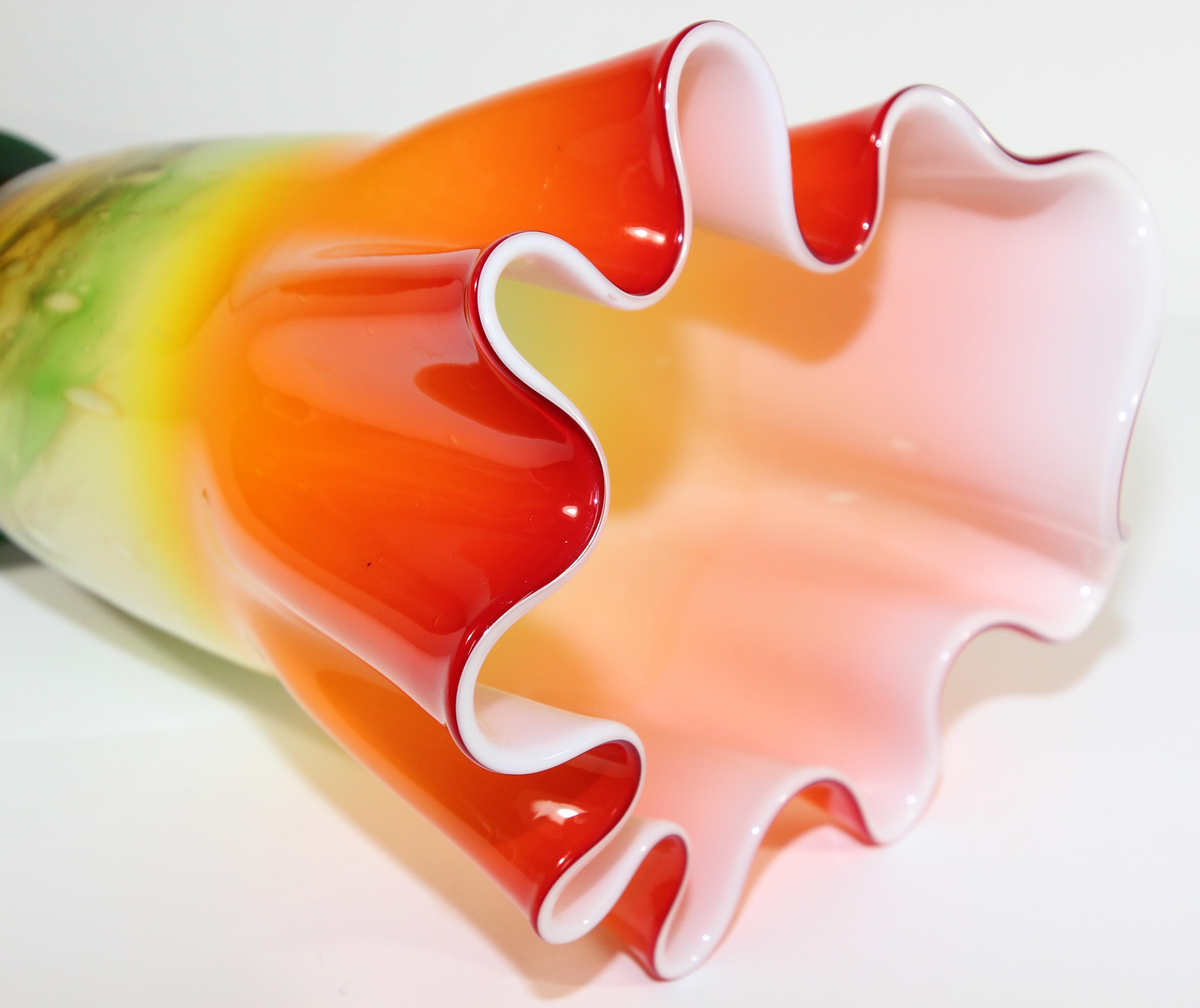 Vaso con piede arancione di Murano Fazzoletto a forma libera in vendita 12