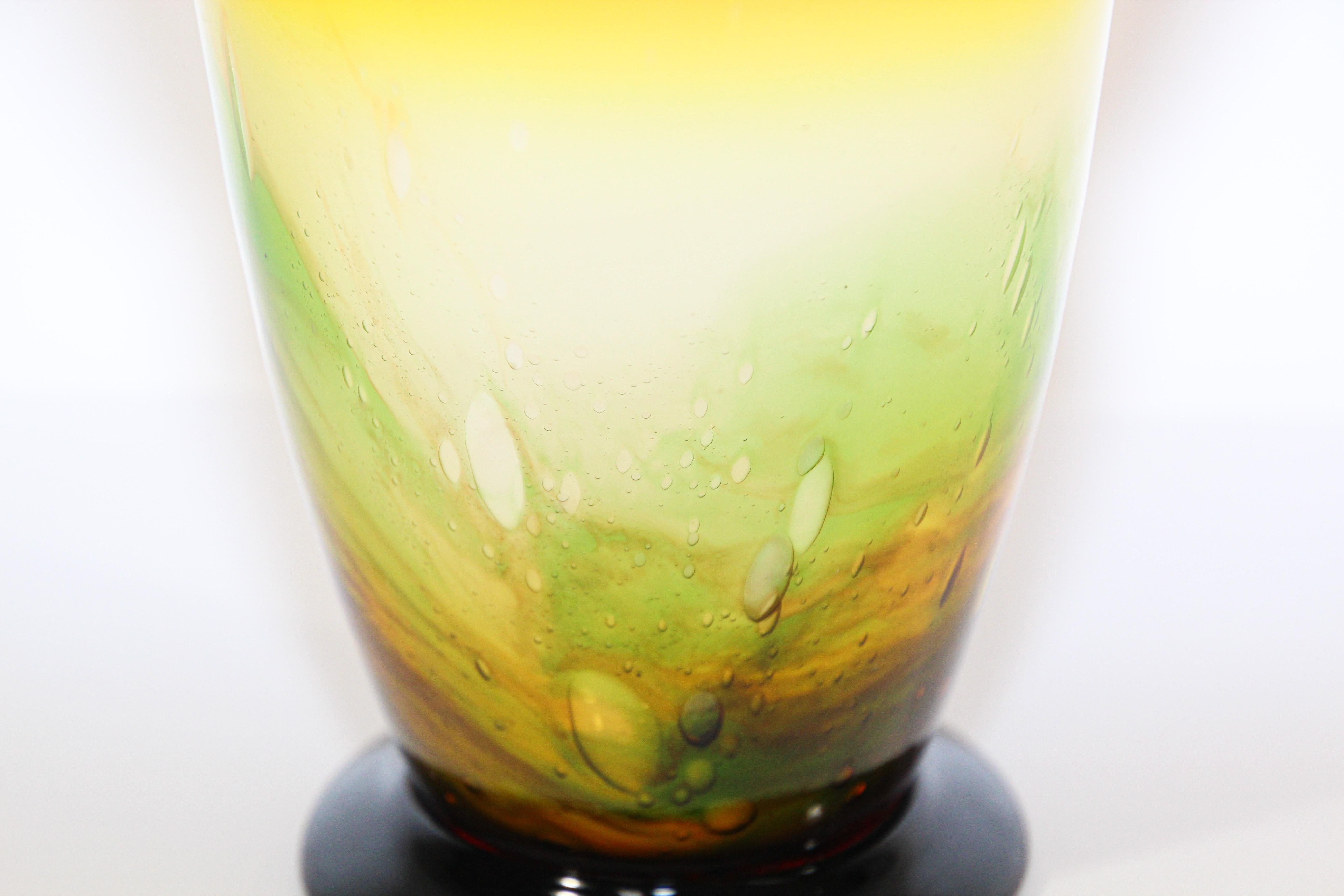 XX secolo Vaso con piede arancione di Murano Fazzoletto a forma libera in vendita