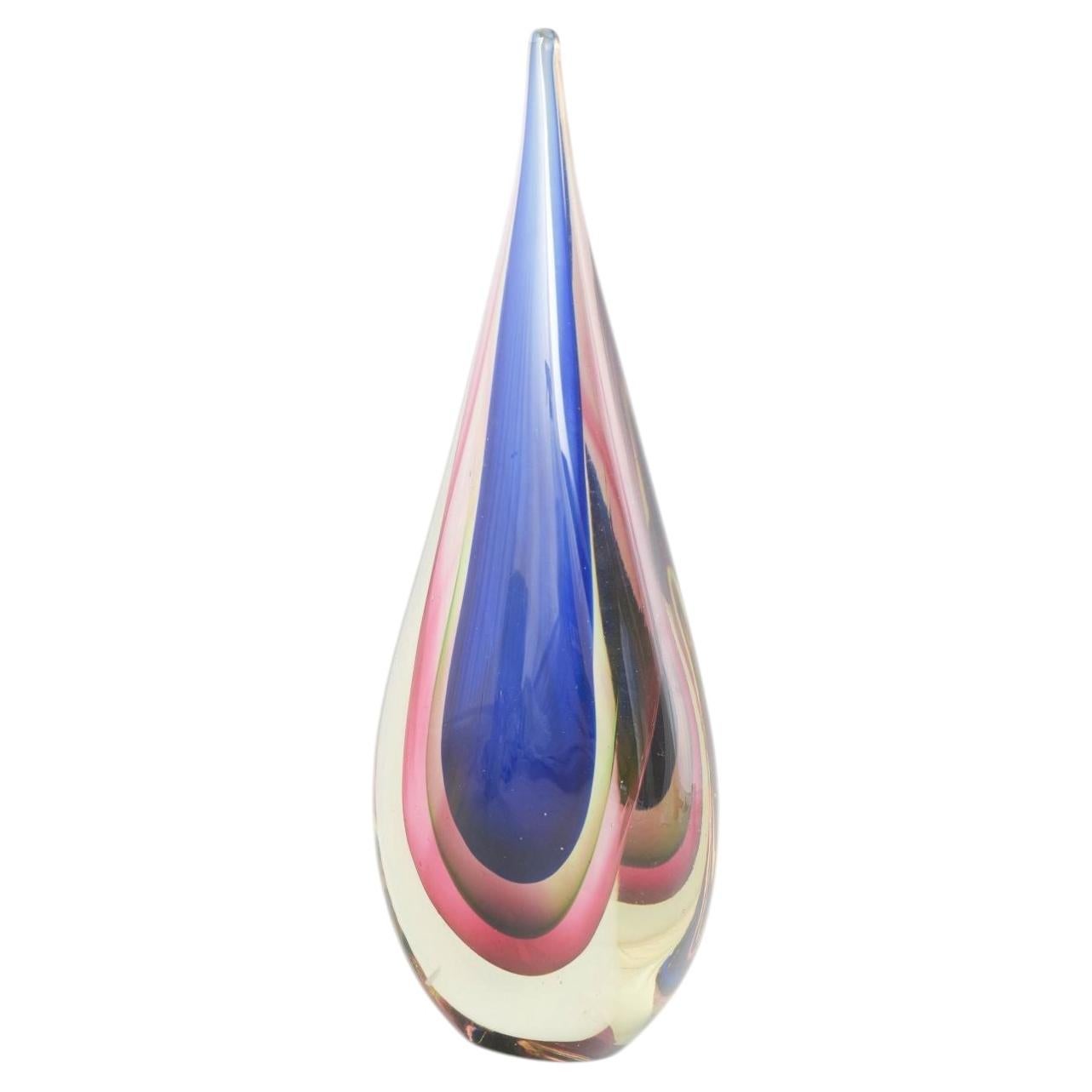 Murano. Scultura organica con forma a goccia in vetro stratificato. 1960s