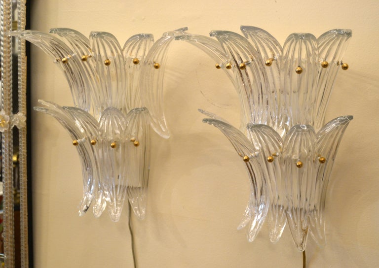 Pair of Murano Palmette Blown Glass Sconces Manner of Barovier & Toso, Italy In Good Condition In Miami, FL