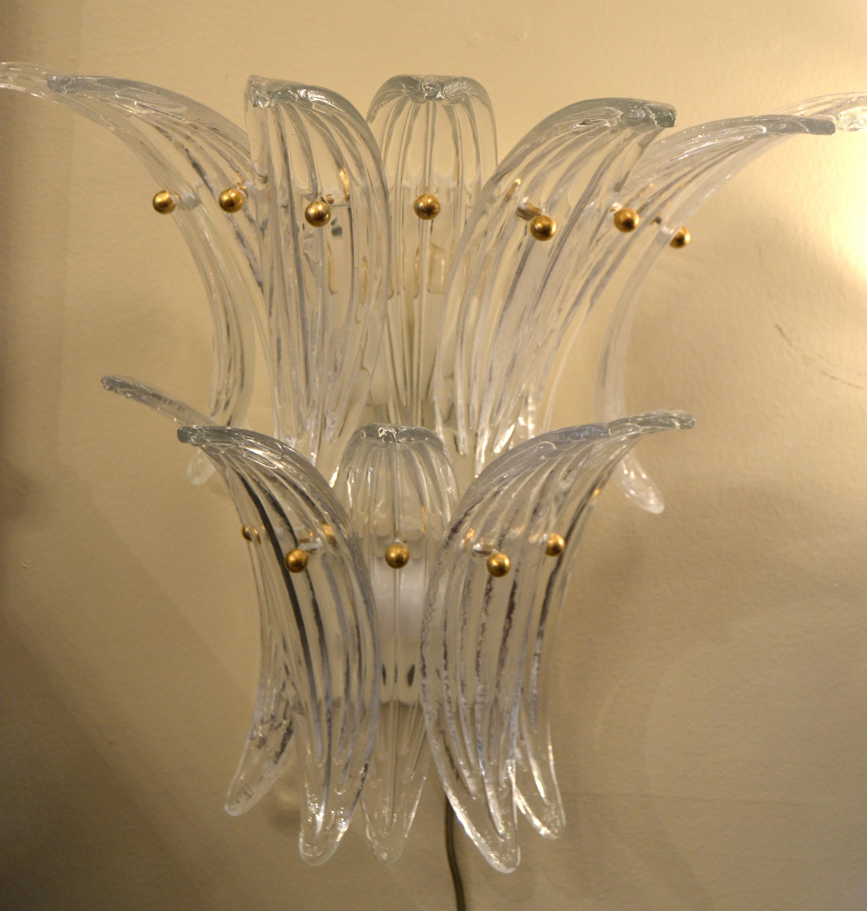 Contemporary Pair of Murano Palmette Blown Glass Sconces Manner of Barovier & Toso, Italy