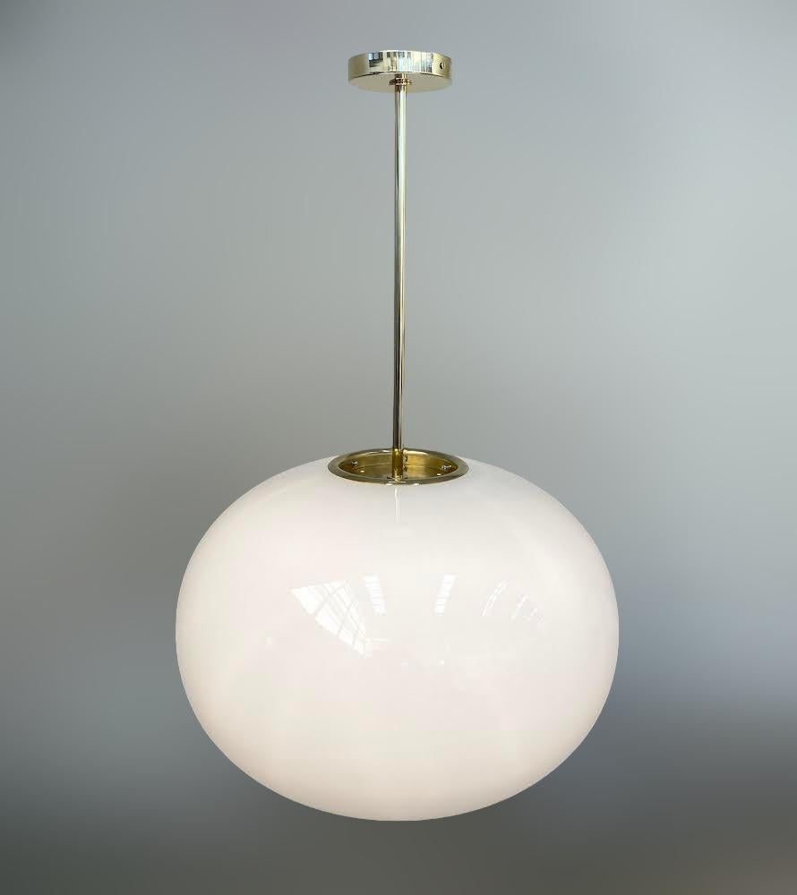 XXIe siècle et contemporain Lampe à suspension bulle de Murano par Fabio Ltd en vente