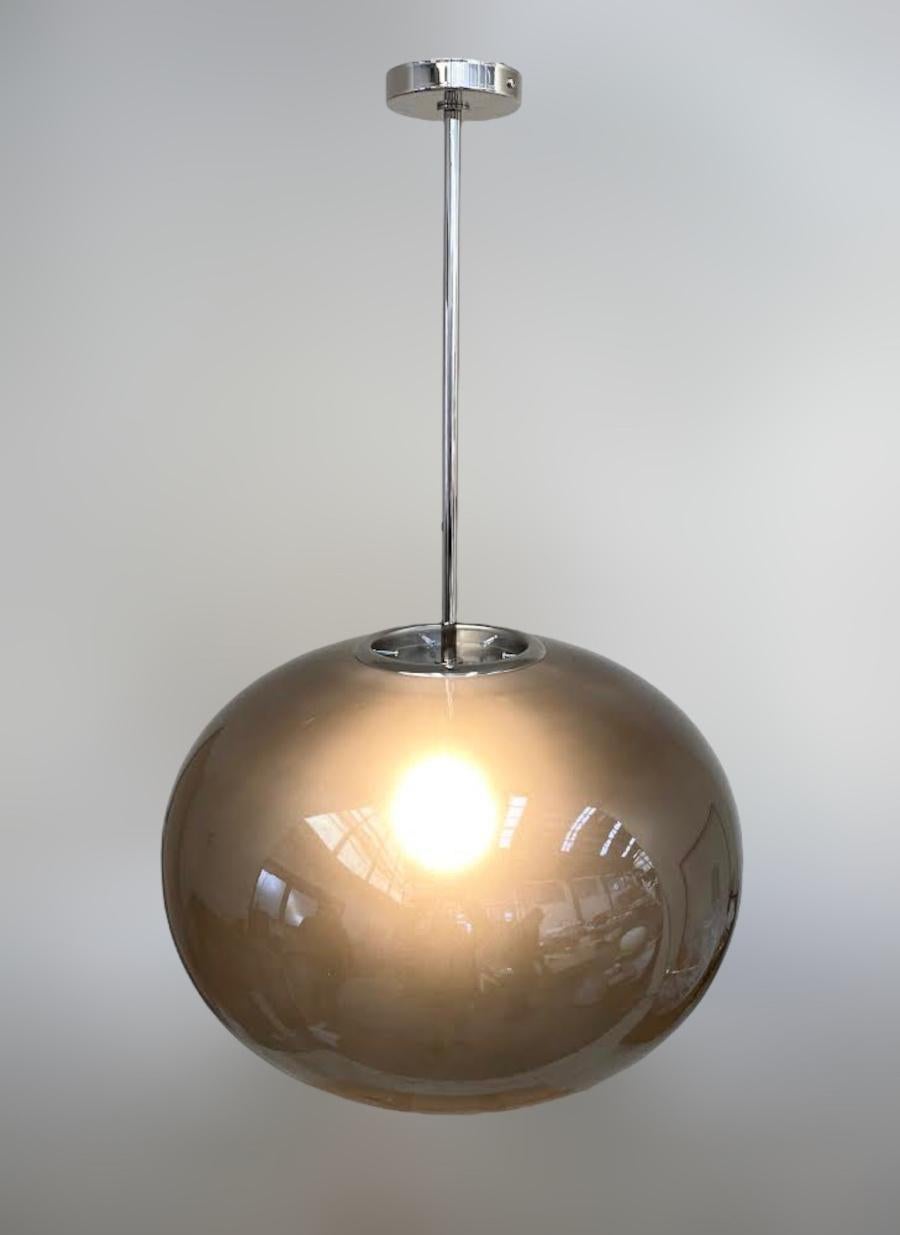 Ottone Ciondolo a forma di ciottolo di Murano di Fabio Ltd in vendita