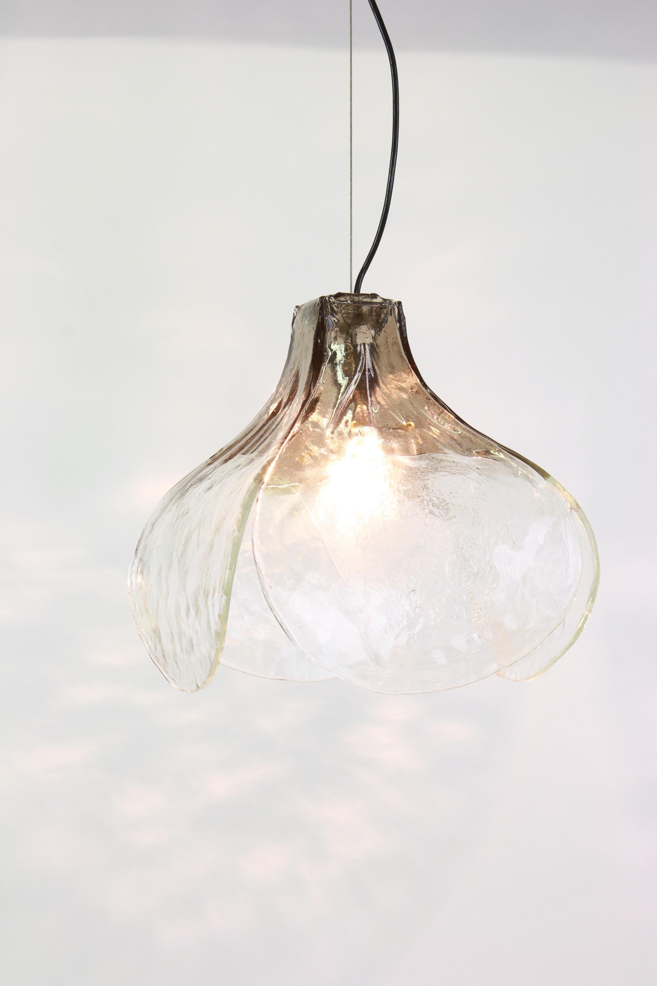 italien Lampe à suspension Murano Designée par Carlo Nason pour Mazzega, 1970 en vente