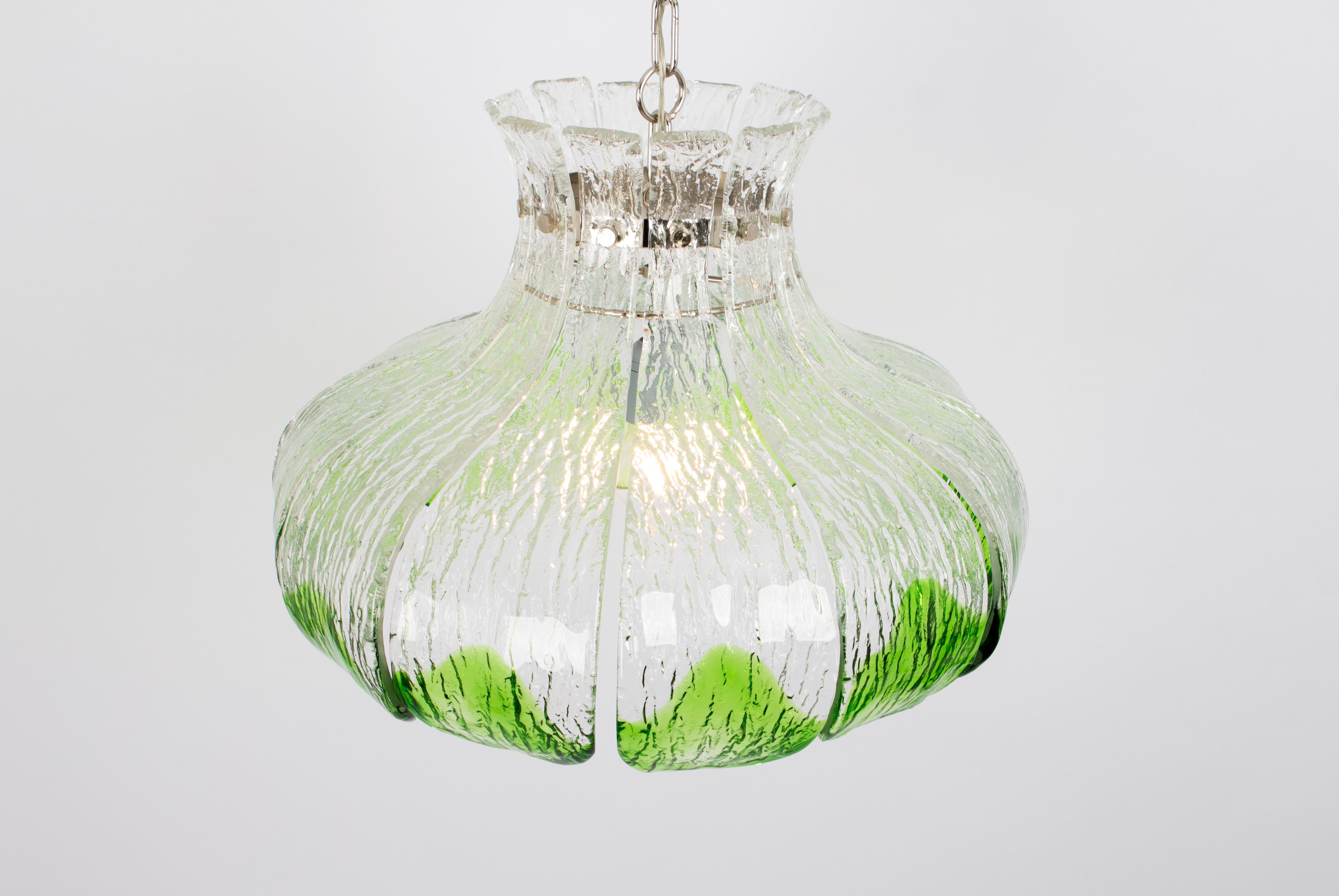 Fin du 20e siècle Lampe à suspension de Murano conçue pour Mazzega, 1970 en vente