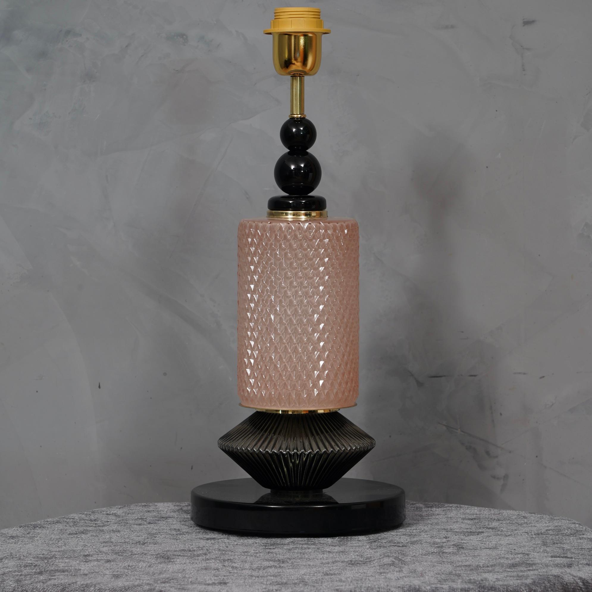 Murano Pink and Black Glass Table Lamp, 1980 In Good Condition For Sale In Rome, IT