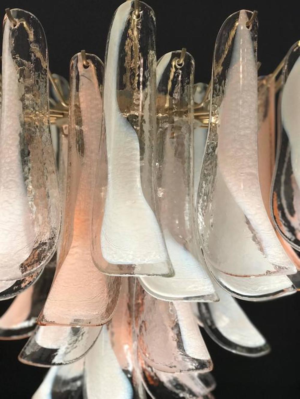 Murano Pink and White Petals Chandeliers, 1980s In Excellent Condition In Rome, IT