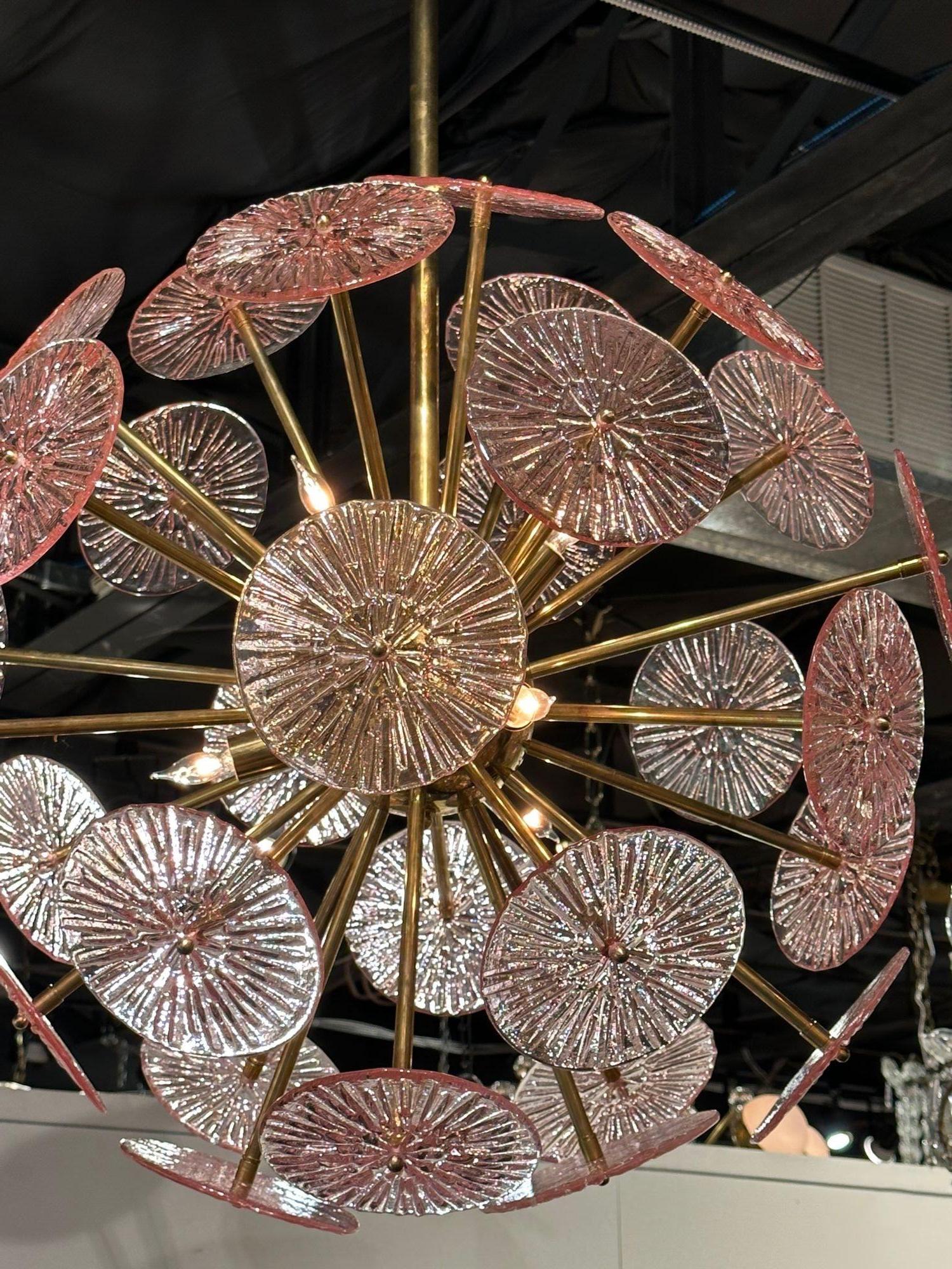 Lustre Sputnik à disque en verre rose de Murano Bon état - En vente à Dallas, TX