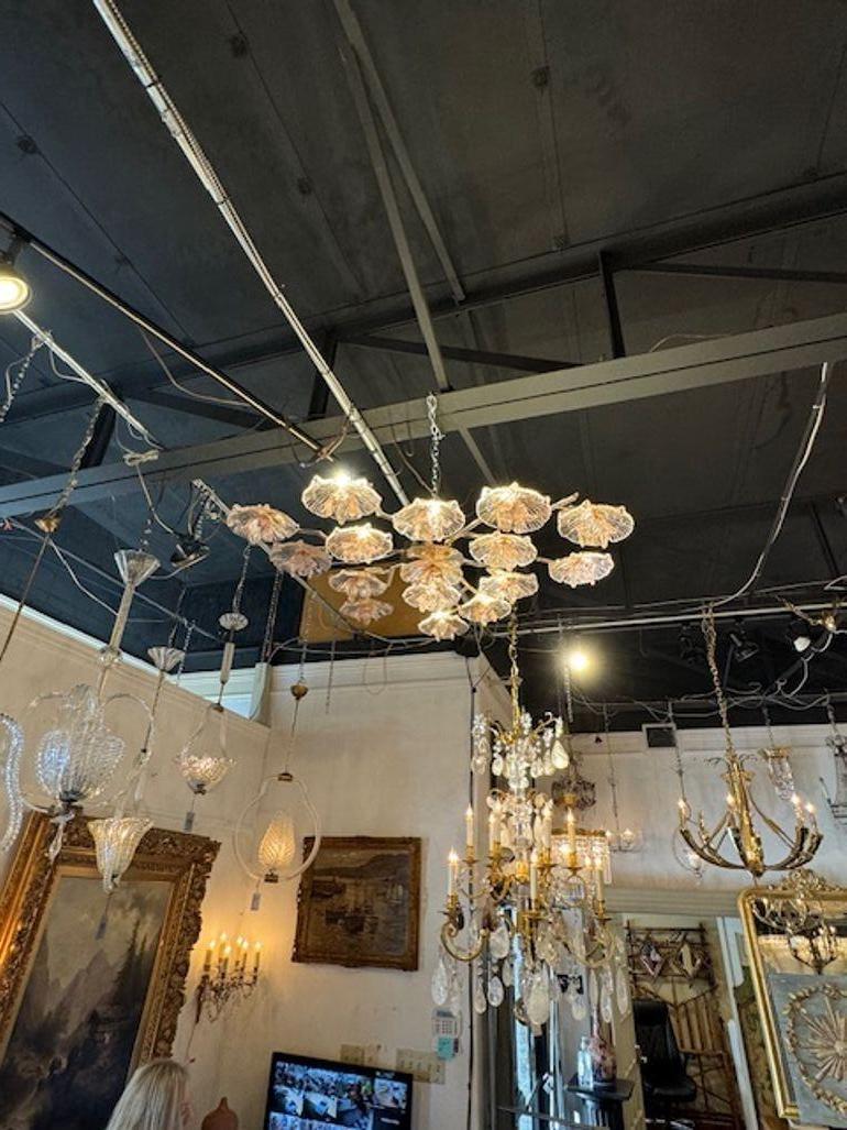 Plafonnier à fleurs en verre rose de Murano Bon état - En vente à Dallas, TX