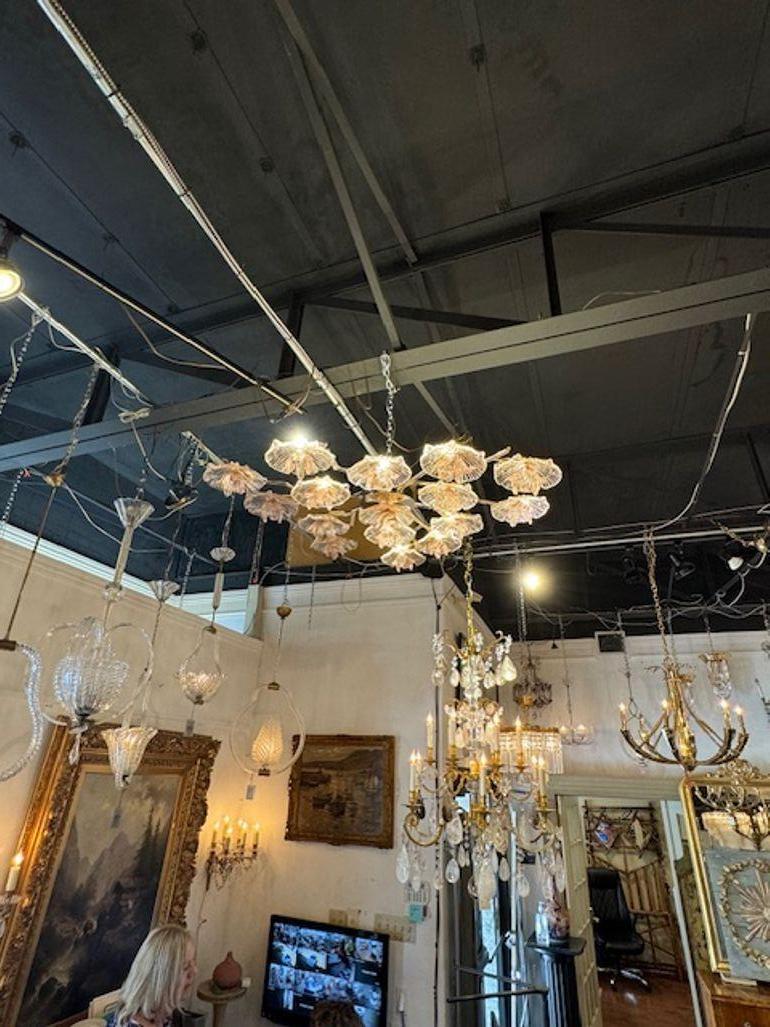 Plafonnier à fleurs en verre rose de Murano en vente 1