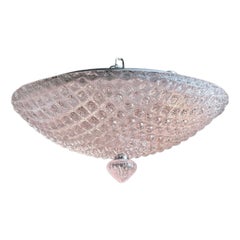 Lustre affleurant en verre rose de Murano
