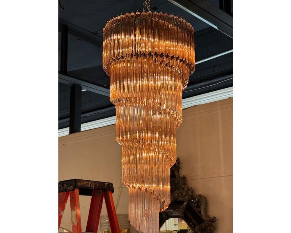 Lustre cascade en verre rose de Murano Bon état - En vente à Dallas, TX