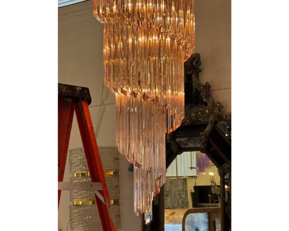 XIXe siècle Lustre cascade en verre rose de Murano en vente