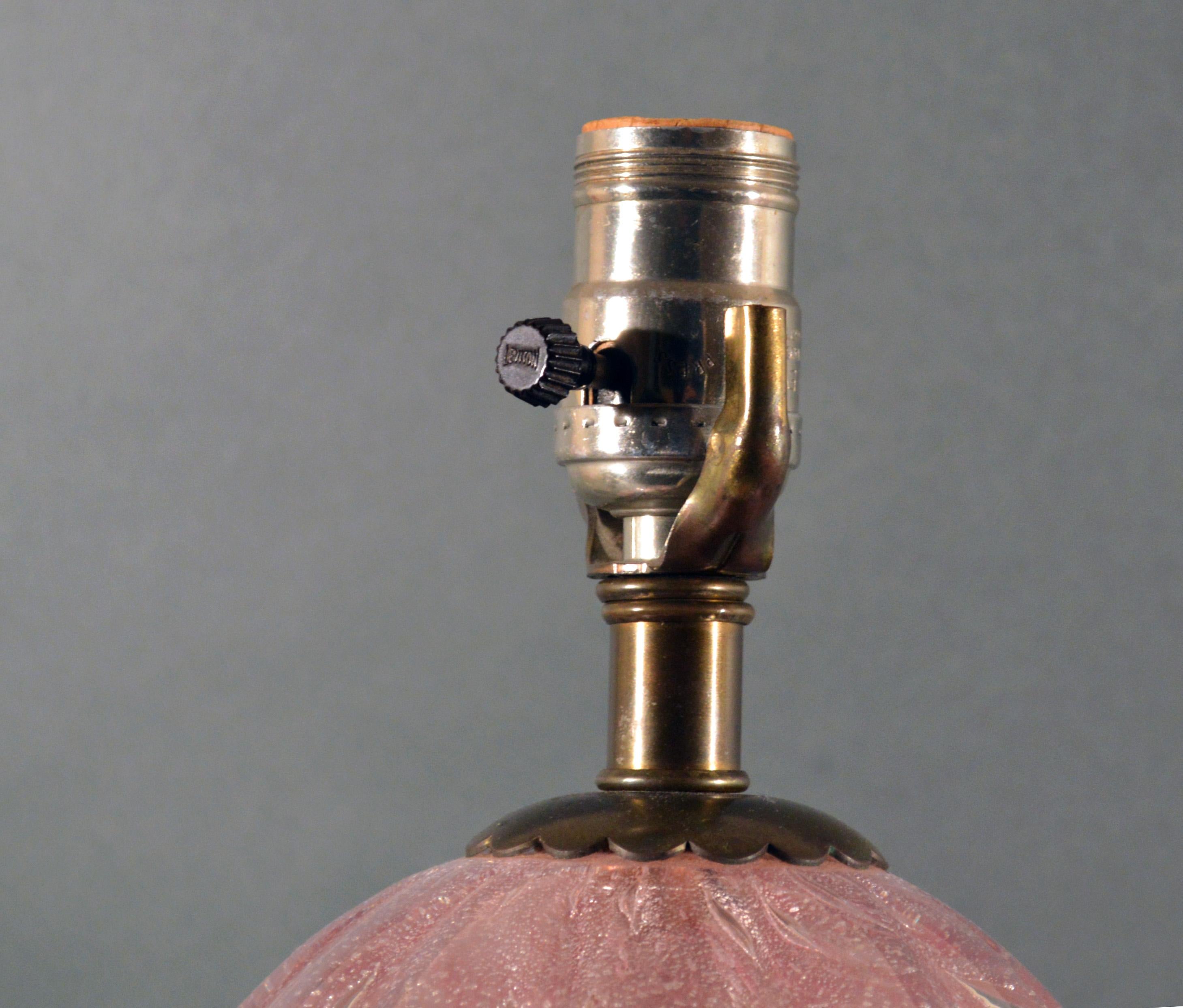 Mid-20th Century Murano Pink Glass with Bullicante and Silver Flakes Pair of Table Lamps