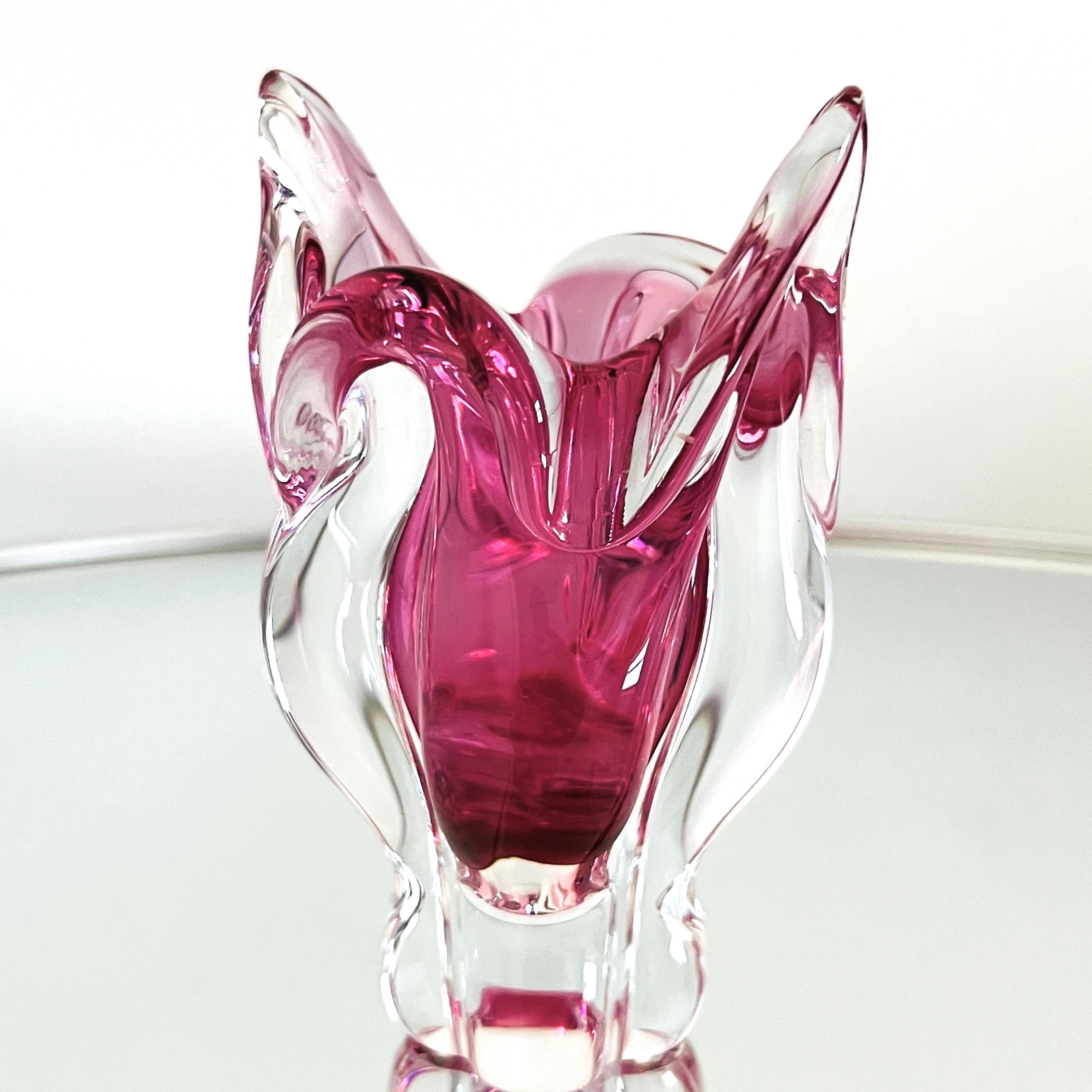 Murano Pink Violet Bud Vase with Tulip Shape, circa. 1950s 1
