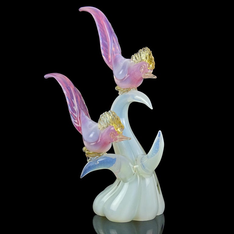 Murano Pink White Opal Gold Flecks Italian Art Glass Birds on Branch Sculpture In Good Condition For Sale In Kissimmee, FL