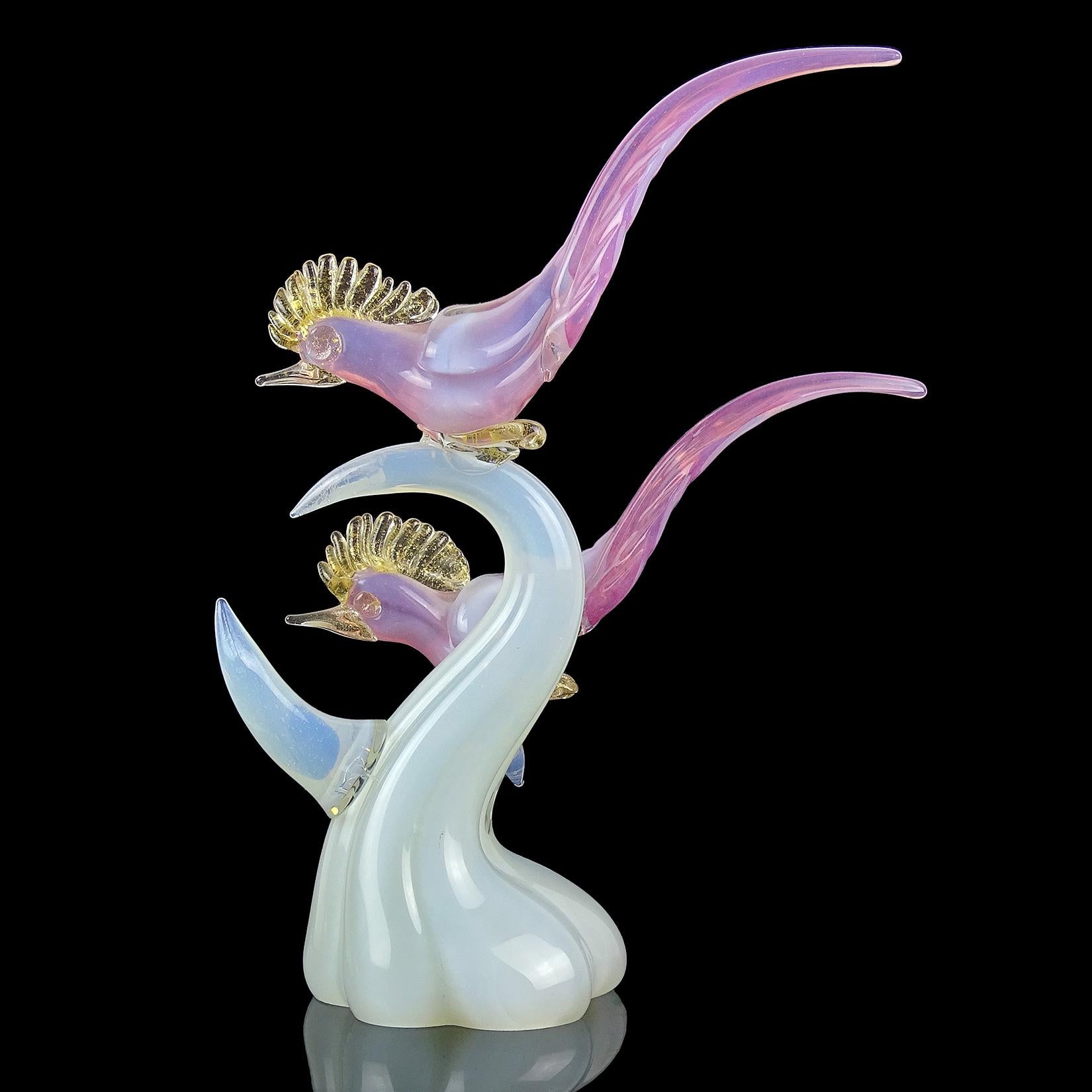 Murano Pink White Opal Gold Flecks Italian Art Glass Birds on Branch Sculpture In Good Condition For Sale In Kissimmee, FL