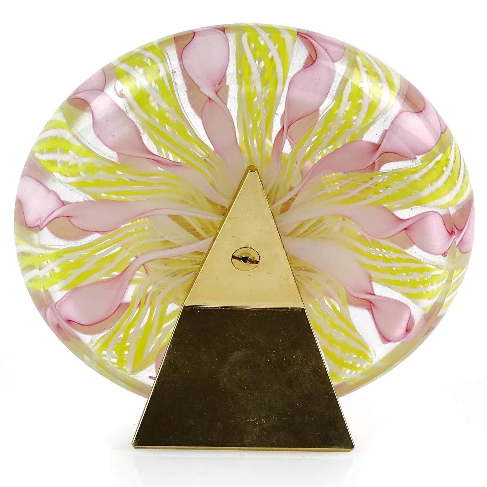 Murano Pink White Yellow Ribbons Italian Art Glass Decorative Round Desk Clock In Good Condition In Kissimmee, FL
