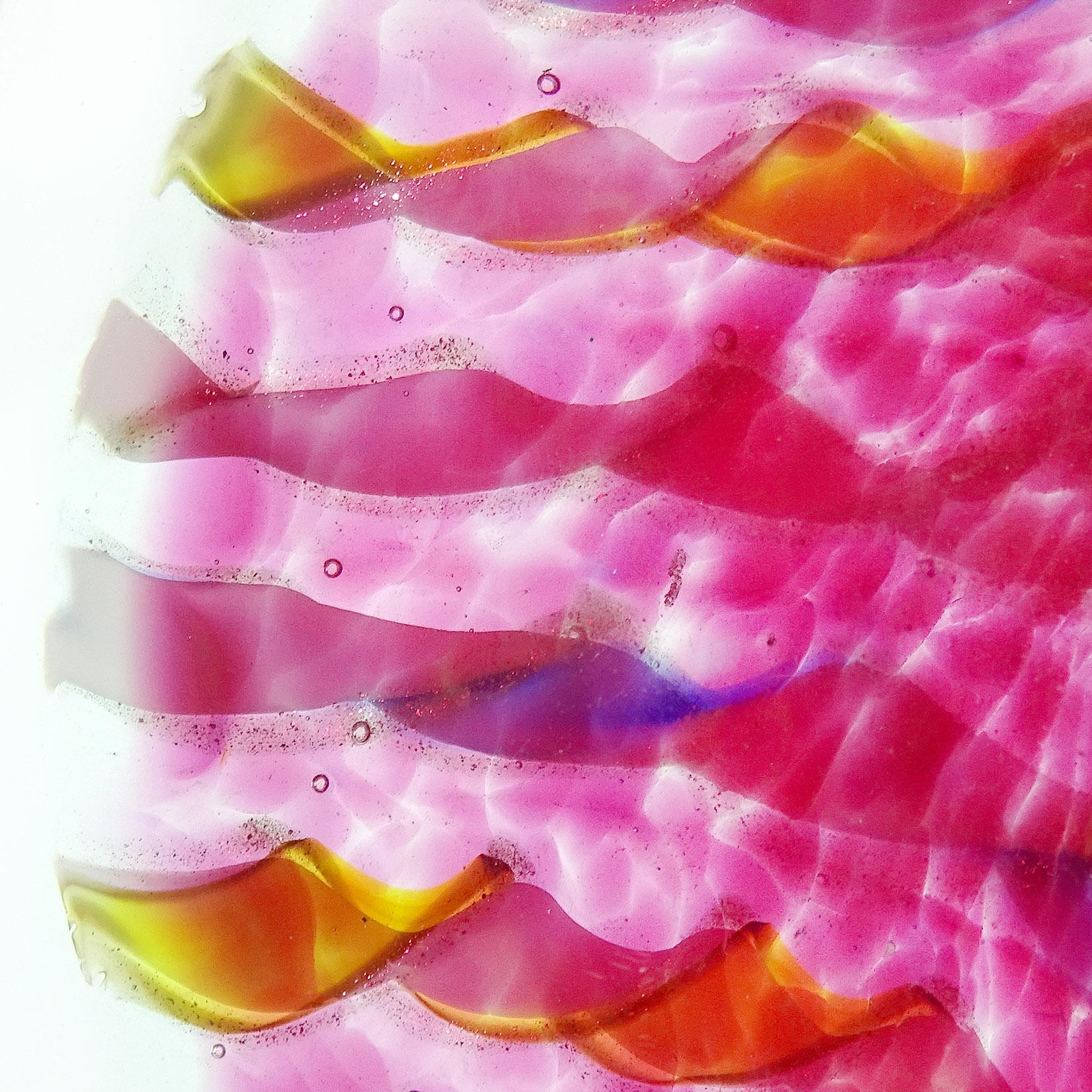 Schale aus italienischem Muranoglas mit rosa, gelben, blauen und weien Aventurinflecken und Bndern im Zustand „Gut“ im Angebot in Kissimmee, FL