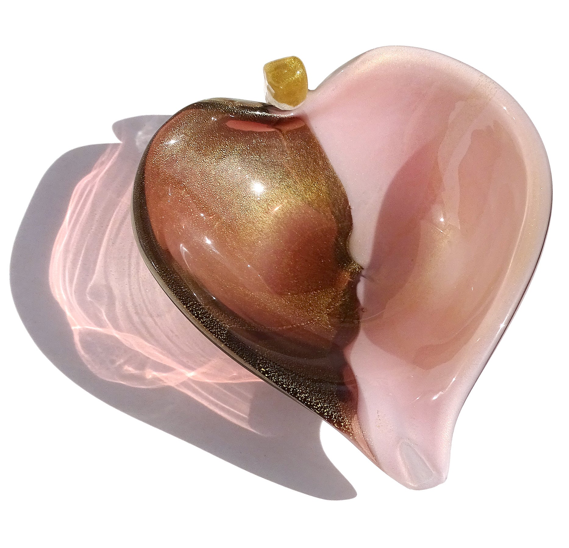 Cuenco Vide Poche Decorativo de Murano Púrpura Oro Fleck Lirio de Calas Vidrio Artístico Italiano Moderno de mediados de siglo en venta