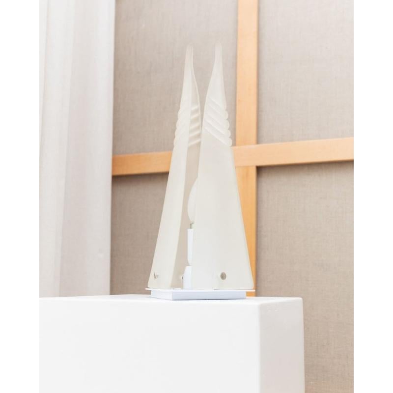 Murano Pyramid Table Lamp In Frosted Glass Original Space Age Design Italy, 70s For Sale 1