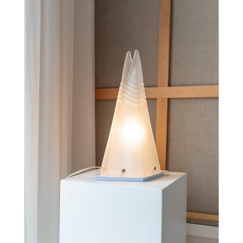 Murano Pyramid Table Lamp In Frosted Glass Original Space Age Design Italy, 70s For Sale 3