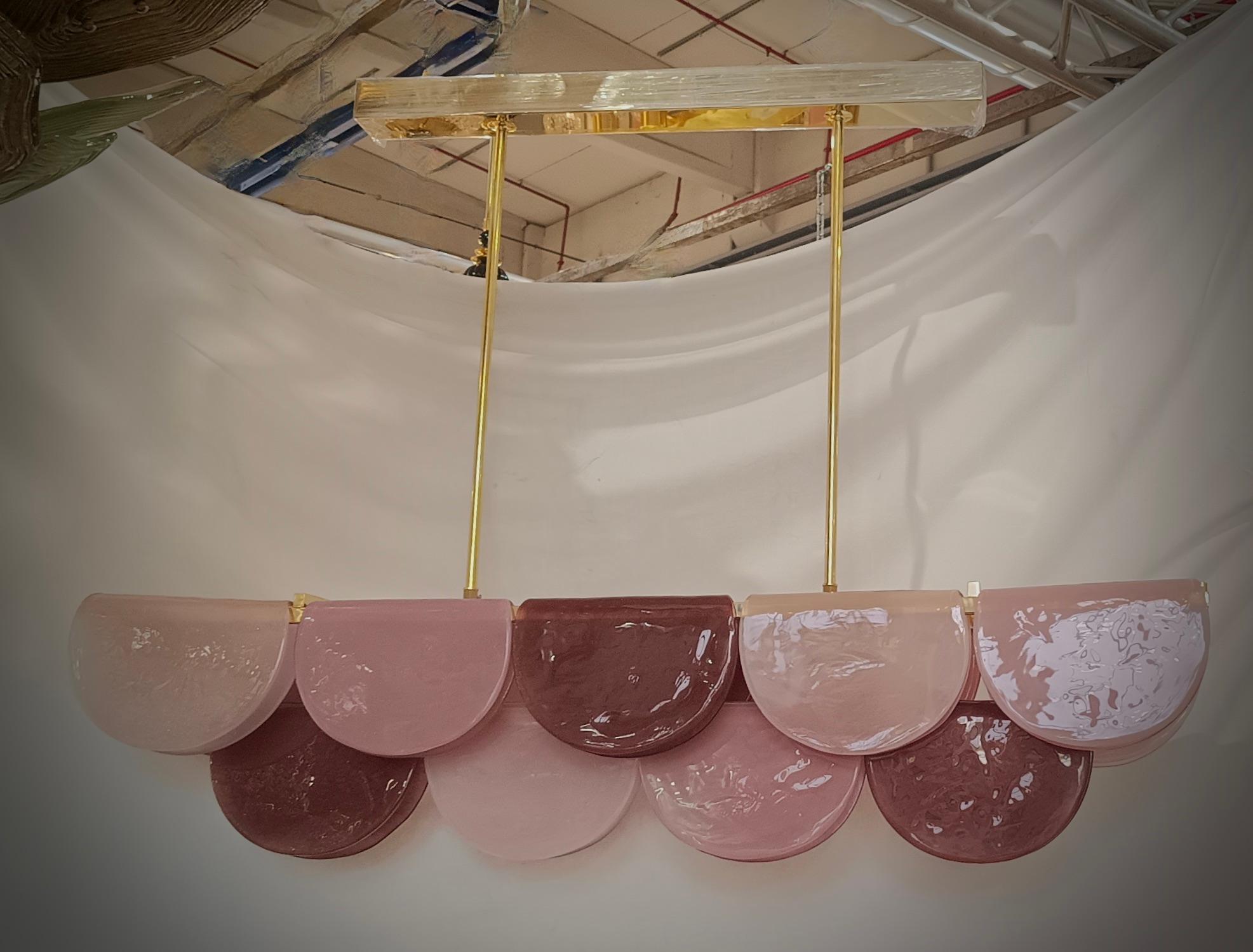 Lustre et pendentif rectangulaire en verre d'art rose violet et laiton de Murano, 2020 en vente 3