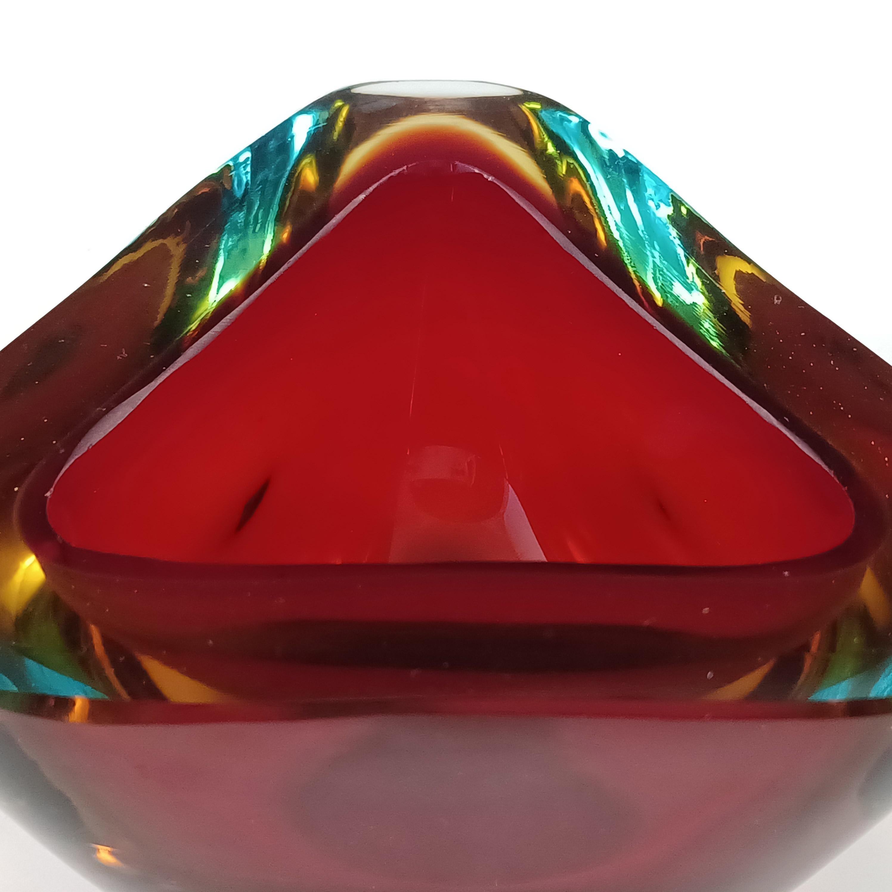 Murano Red, Amber & Blue Sommerso Glass Triangular Geode Bowl In Good Condition For Sale In Bolton, GB