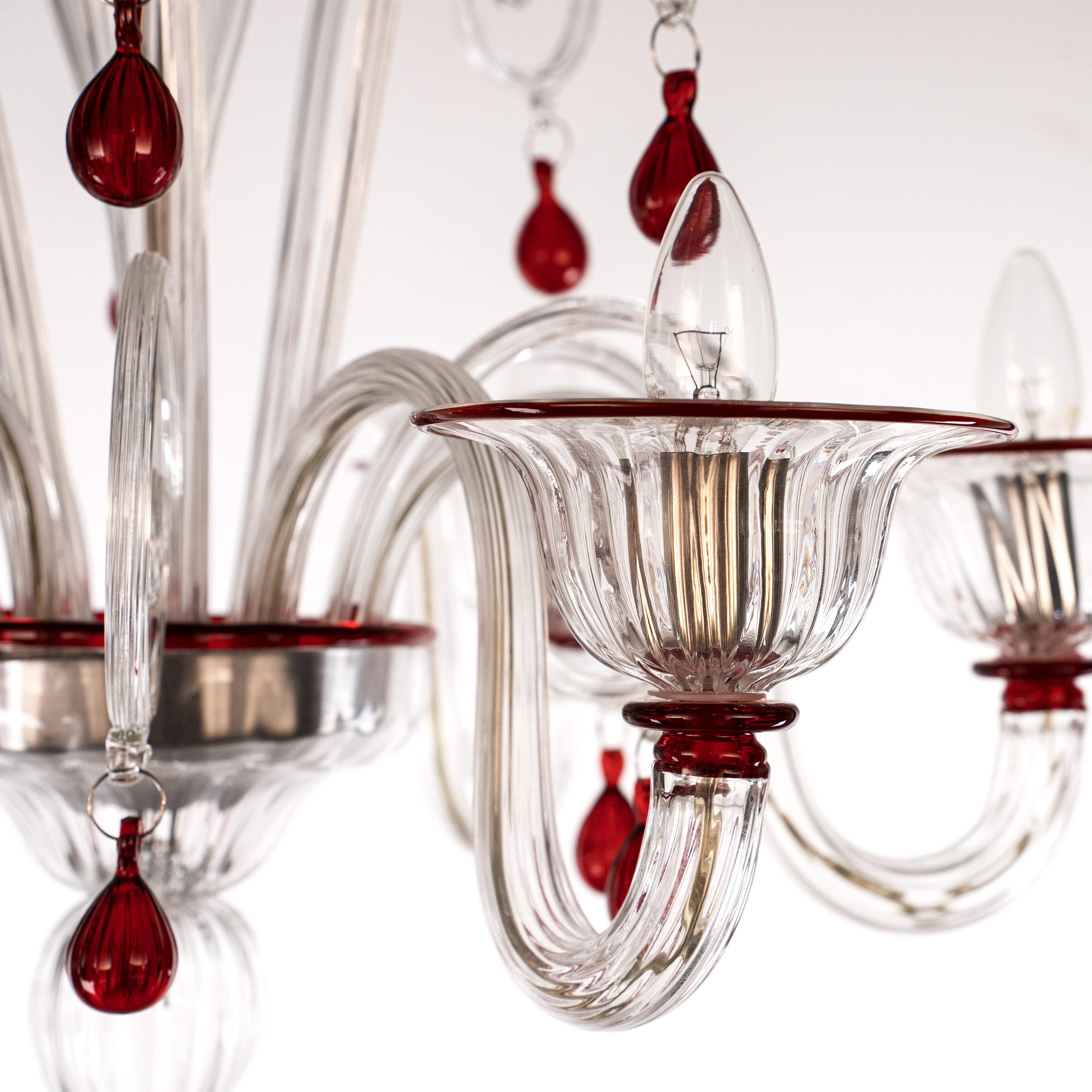 Murano araña de cristal rojo y transparente 6 luces, Vintage Made in Italy en stock Latón en venta