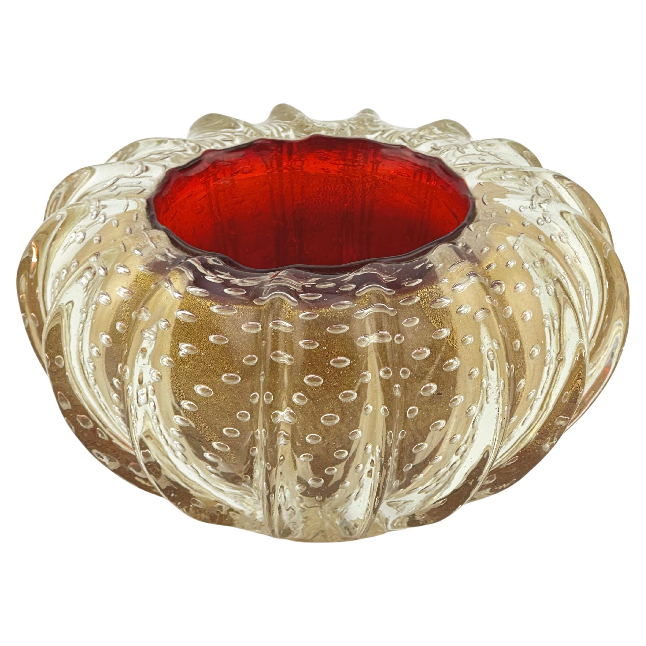 Barovier&Toso Ciotola in vetro di Murano Bullicante in rosso e oro, Italia, anni 
80 circa