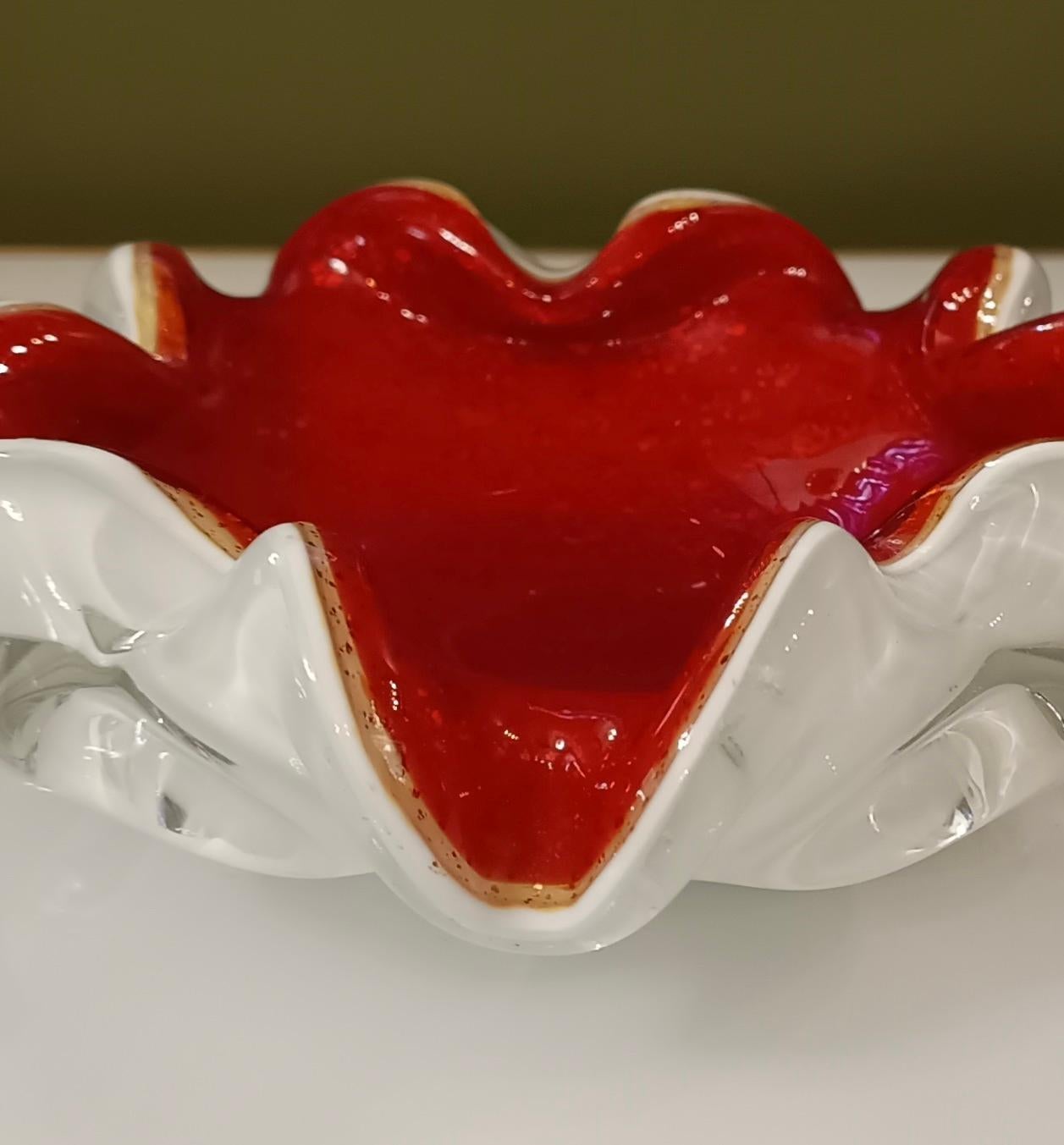 Murano Red and White Glass Ashtray, 1980 For Sale 1
