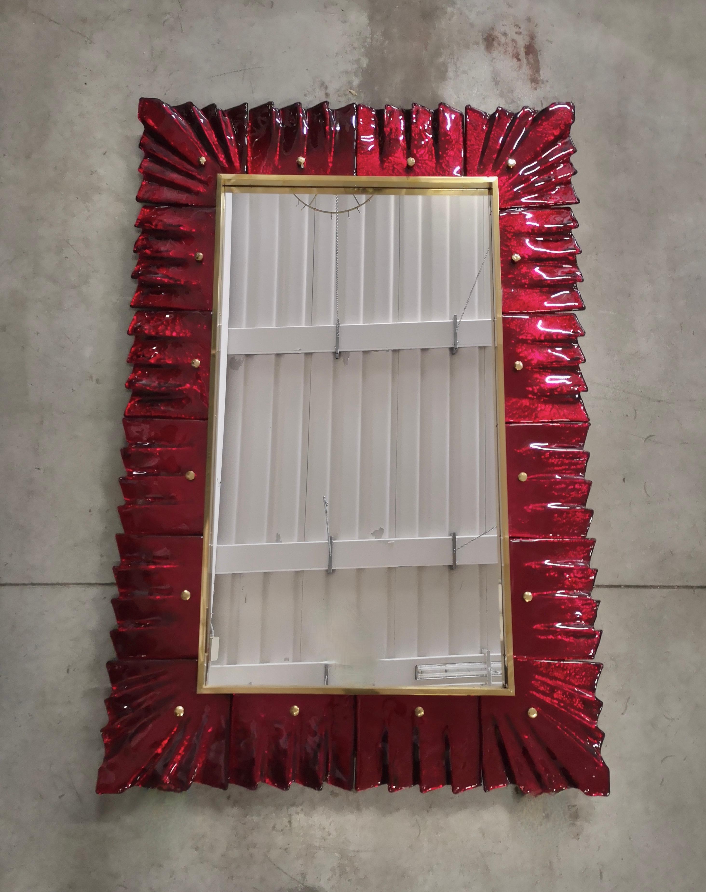 Murano Red Color Glass and Brass Mid-Century Wall Mirror, 2000 In Good Condition For Sale In Rome, IT