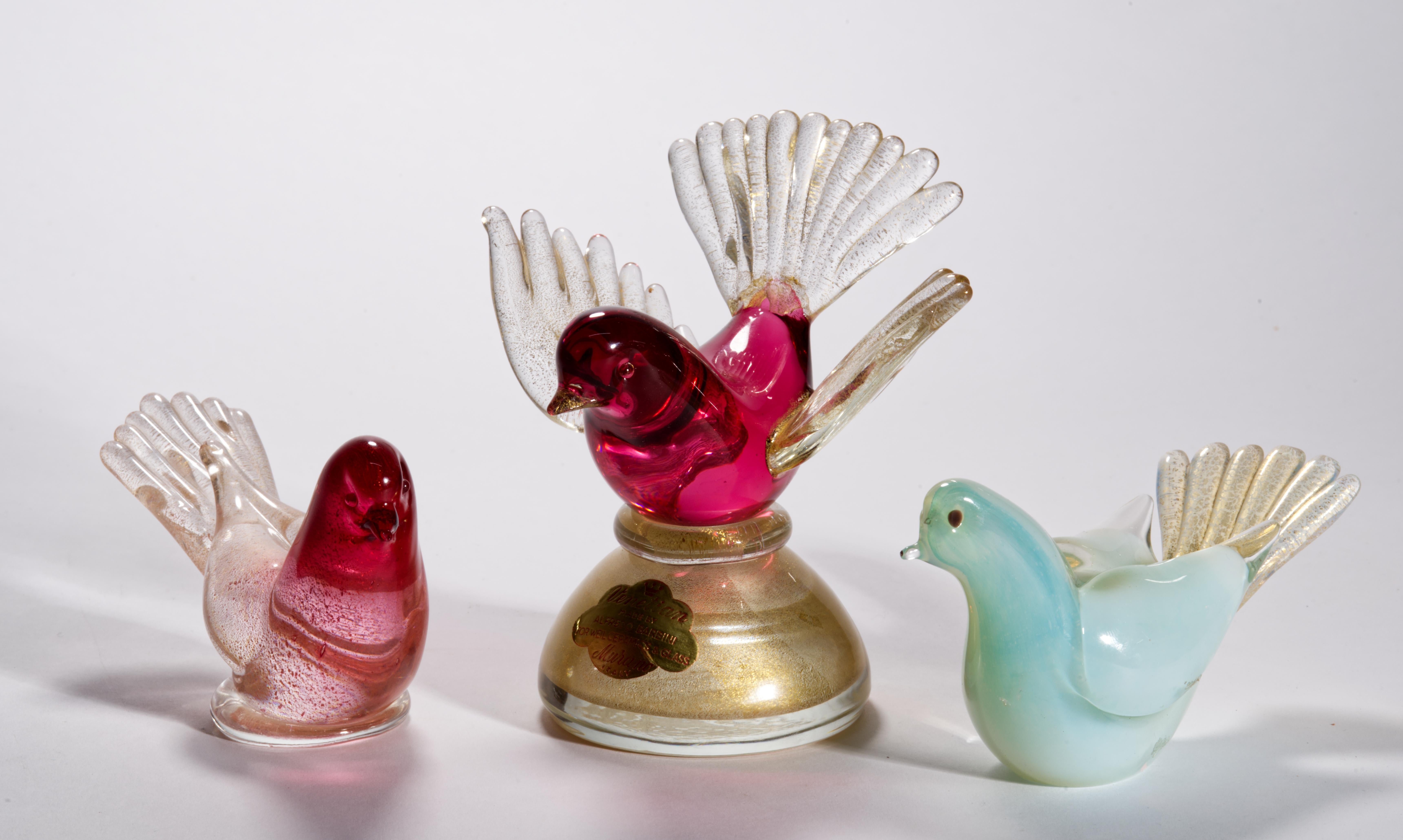 Murano Red Gold Flecks Italian Art Glass Bird Sculpture attr Barbini Labeled in vendita 4
