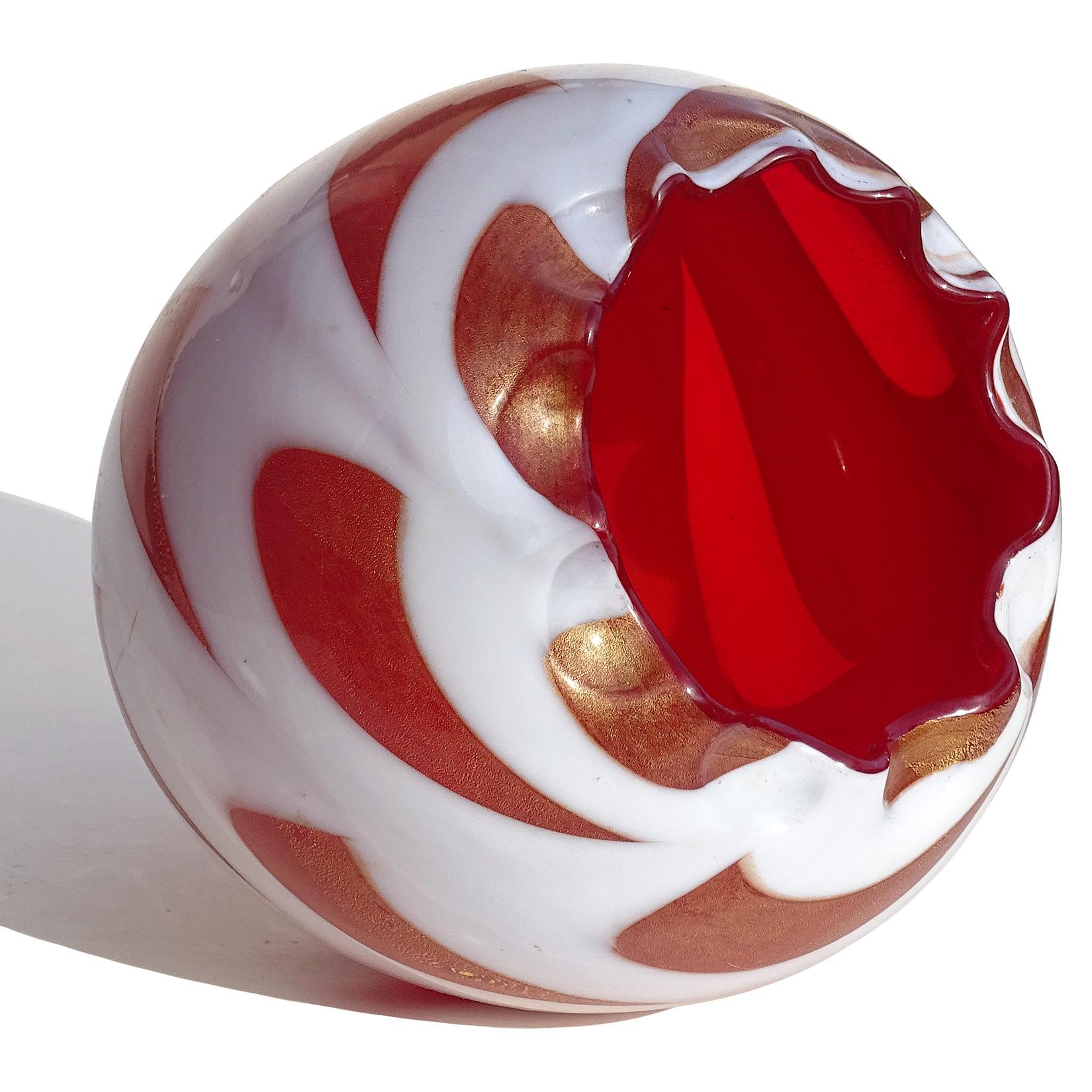 Mid-Century Modern Murano Red Gold Flecks Pulled Feather Italian Art Glass Rose Bowl Flower Vase For Sale
