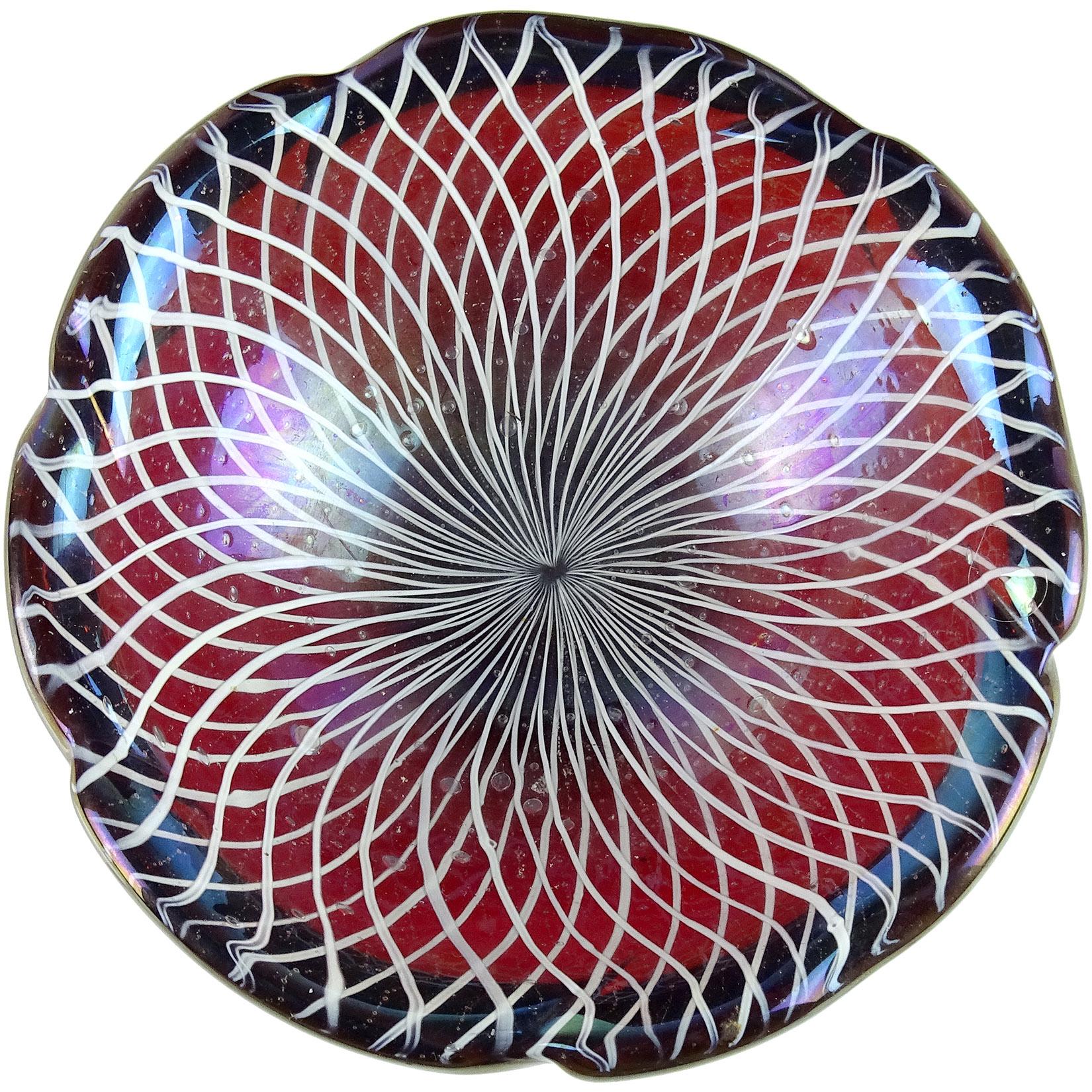 Cuenco decorativo de cristal artístico italiano de Murano Rojo Naranja Iridiscente Cintas Roticello Hecho a mano en venta
