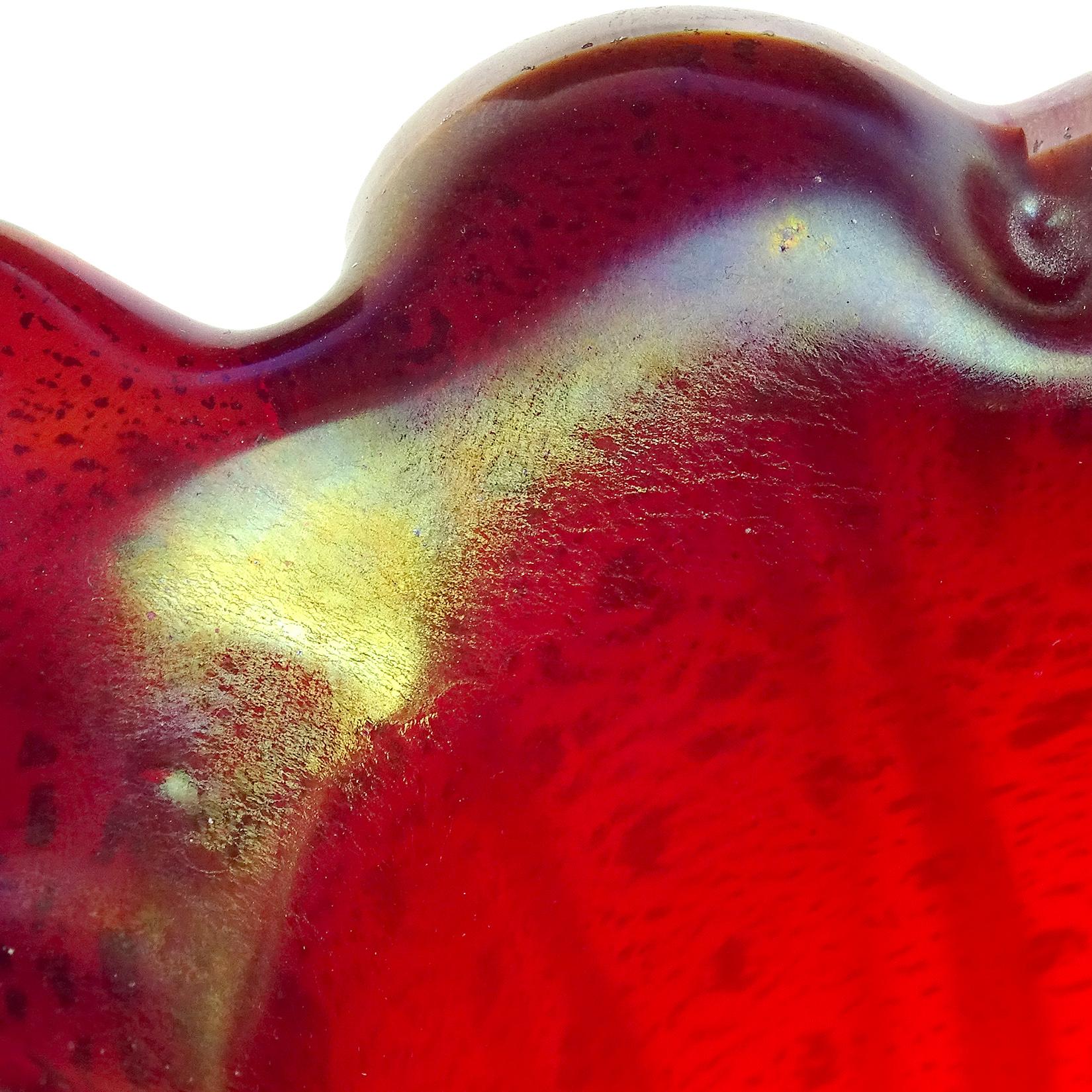 Murano Red Silver Flecks Iridescent Italian Art Glass Scallop Rim Flower Vase In Good Condition For Sale In Kissimmee, FL
