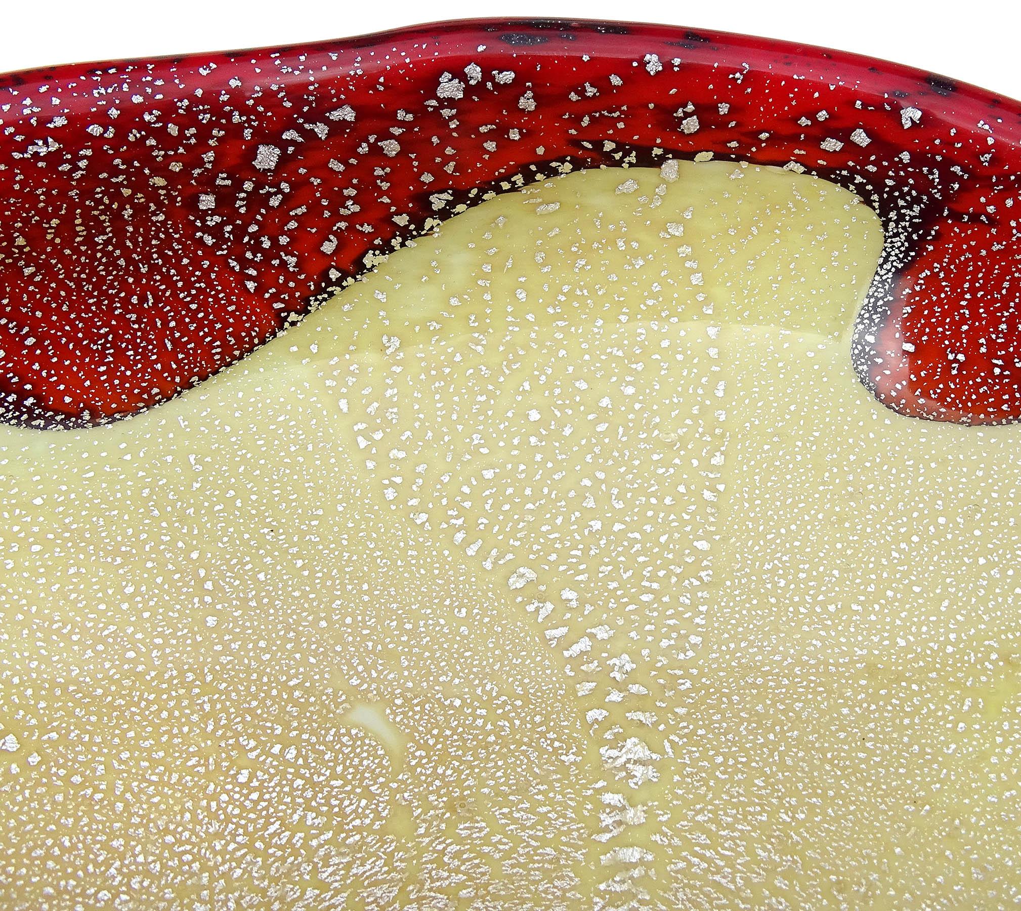 Murano Red White Yellow Silver Flecks Italian Art Glass Decorative Oval Bowl In Good Condition In Kissimmee, FL
