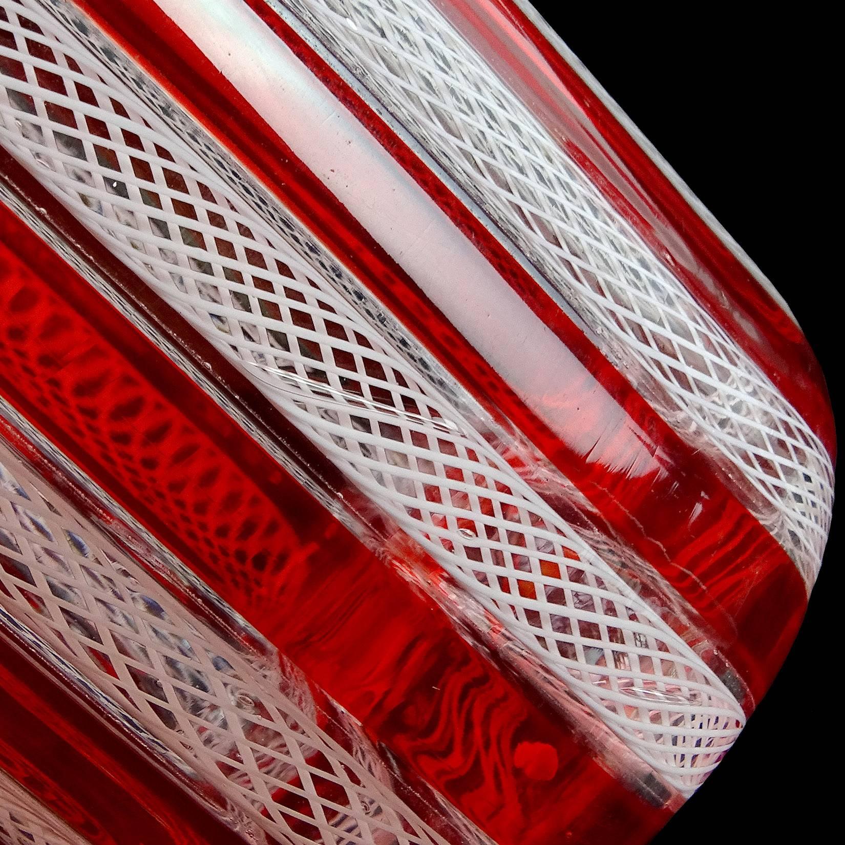 Murano Red White Zanfirico Ribbons Italian Art Glass Decanter Shot Glasses Set In Good Condition In Kissimmee, FL