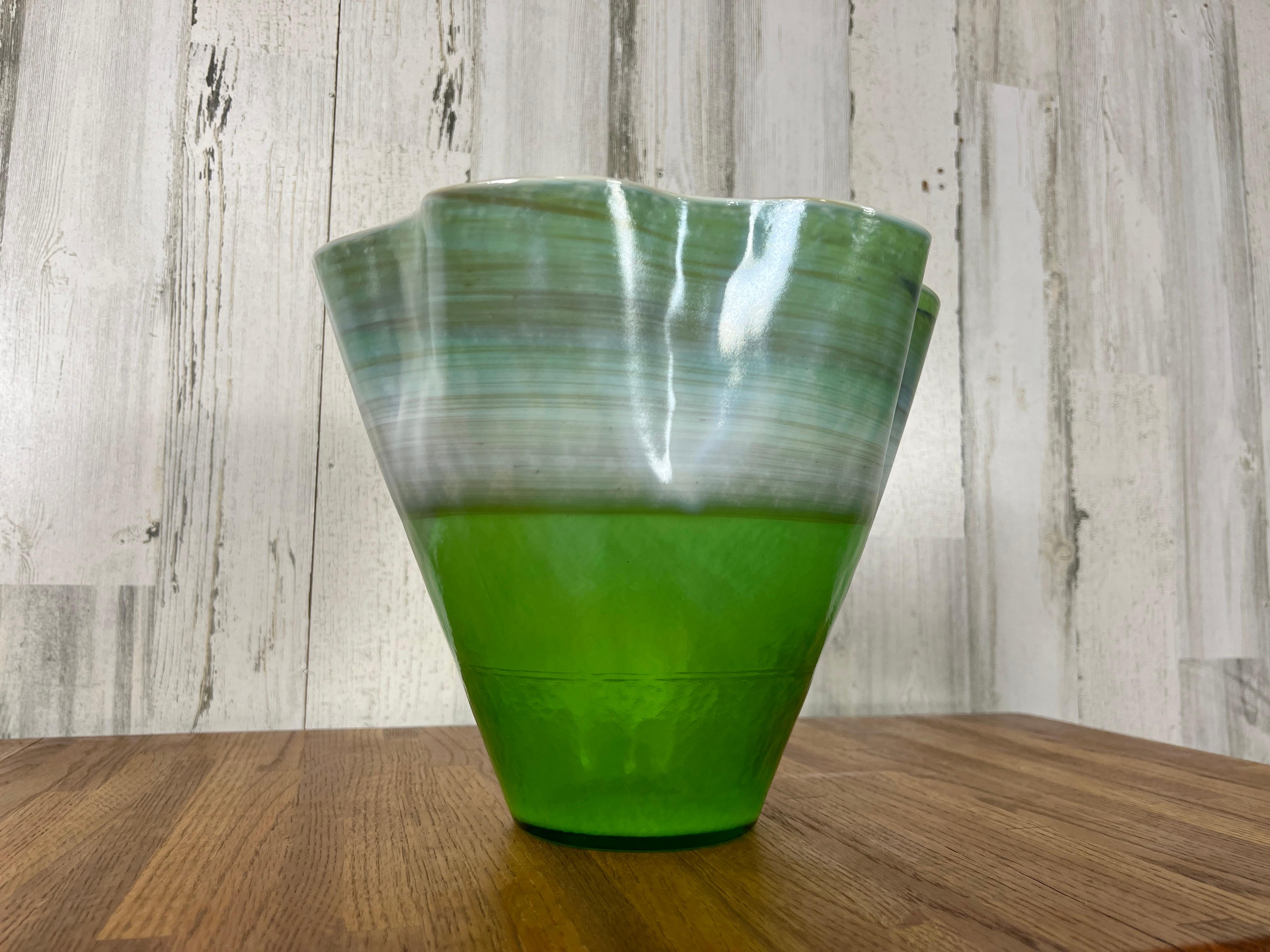Green handkerchief shaped glass bowl Venezia Murano vase.