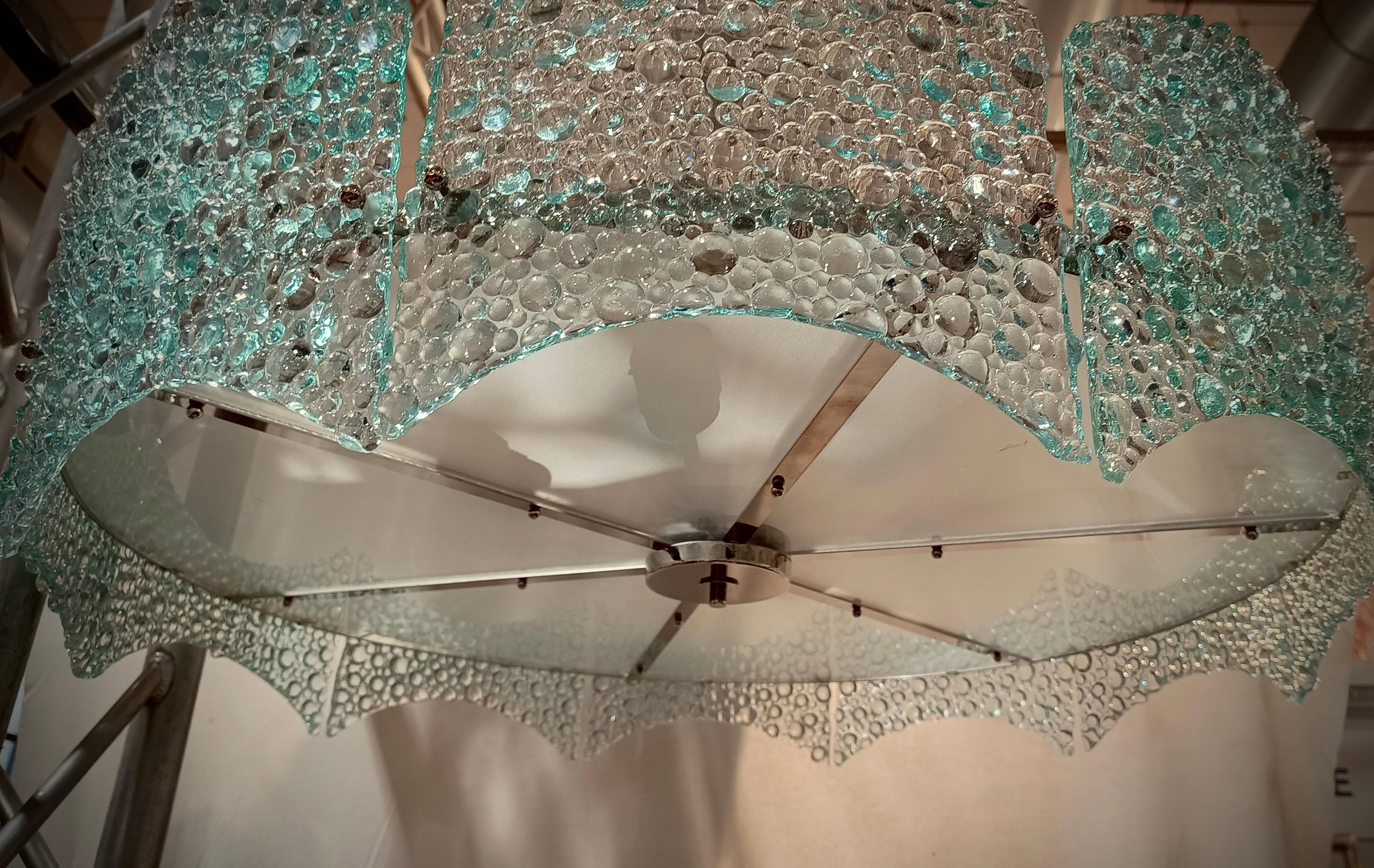 Verre de Murano Lustres et pendentifs ronds en verre d'art bleu aqua et chrome de Murano, 2000 en vente